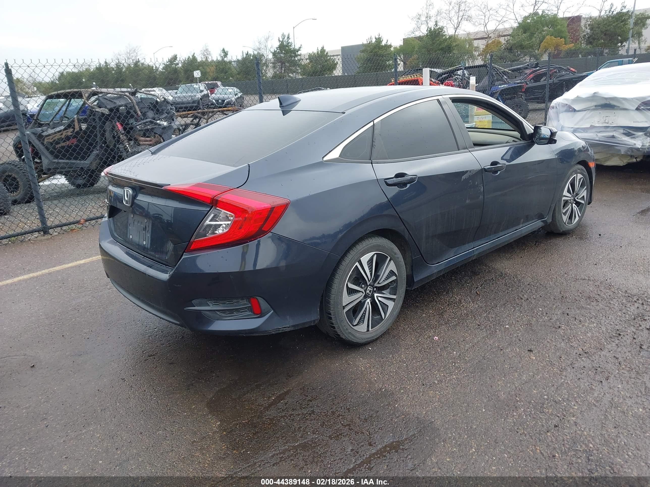 HONDA CIVIC image 4