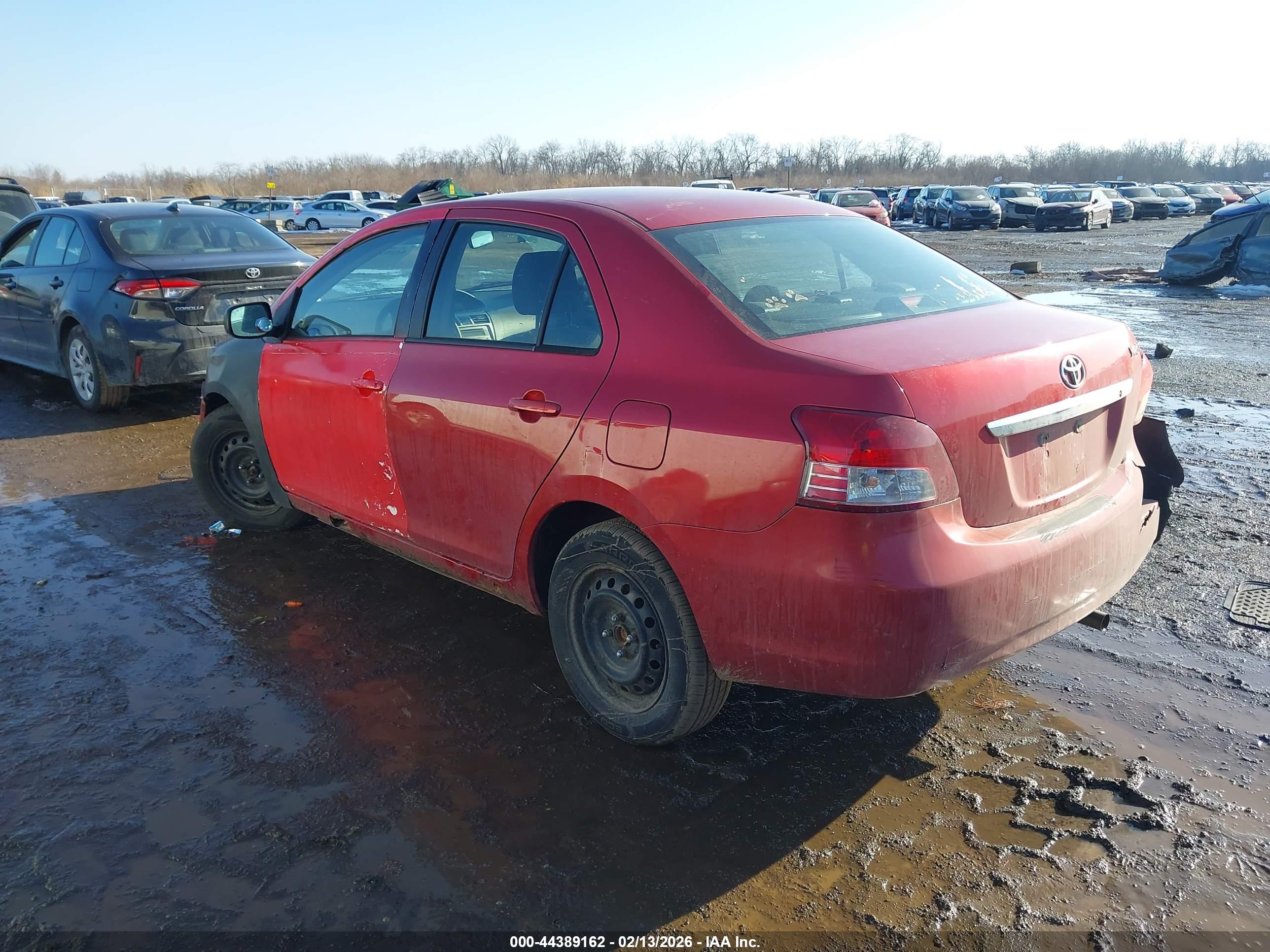 TOYOTA YARIS image 3