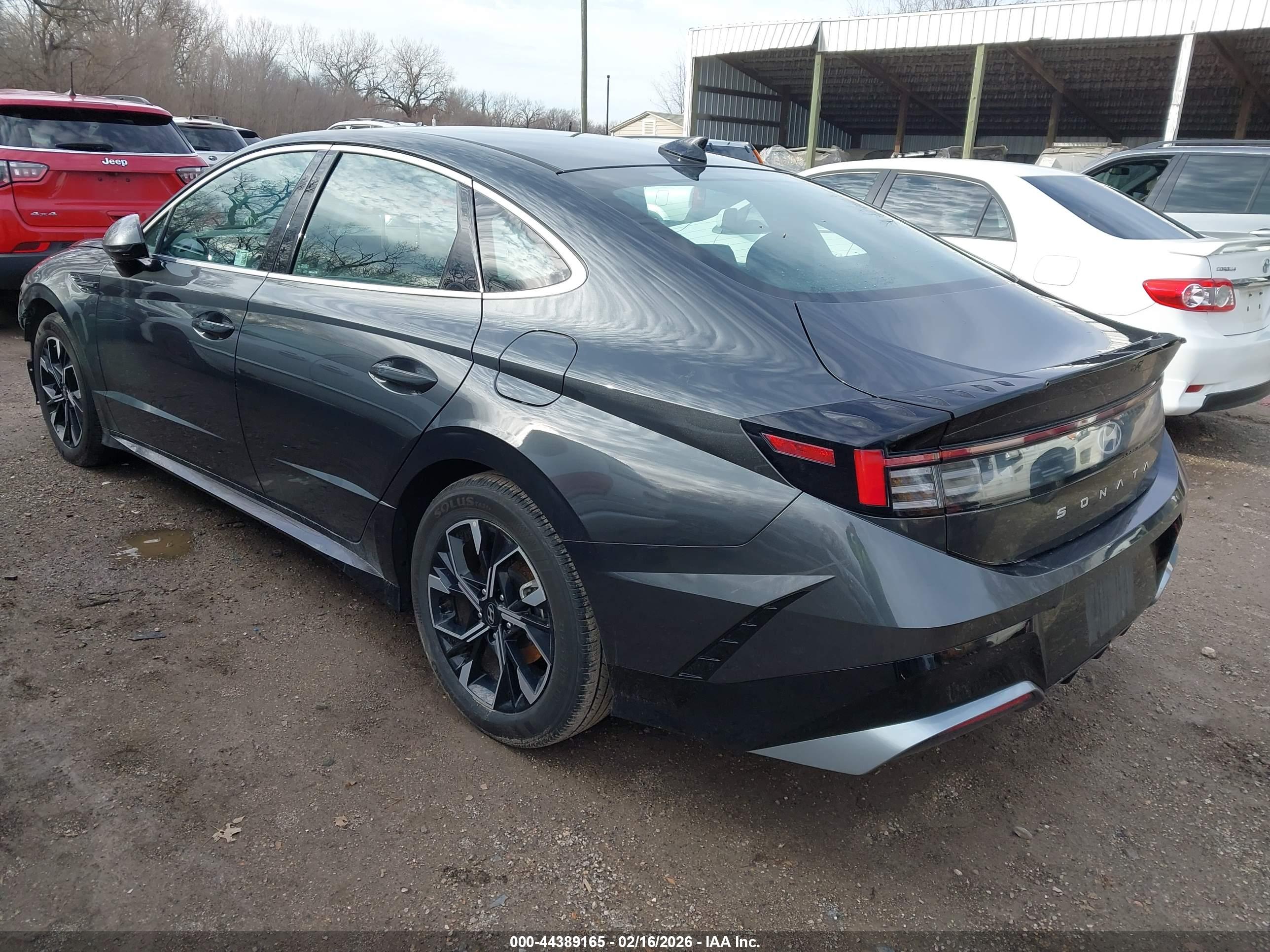 HYUNDAI SONATA image 3