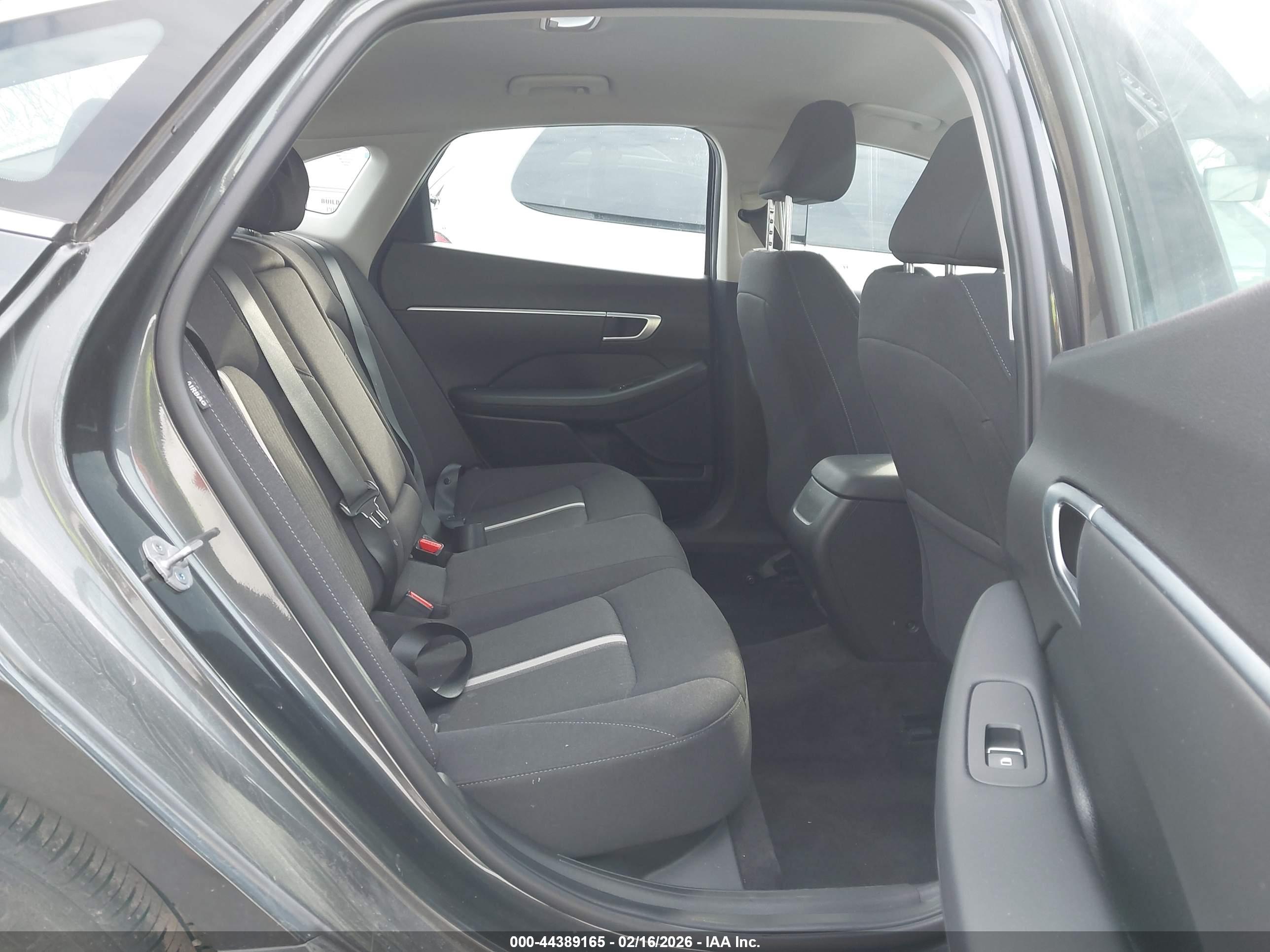 HYUNDAI SONATA image 8