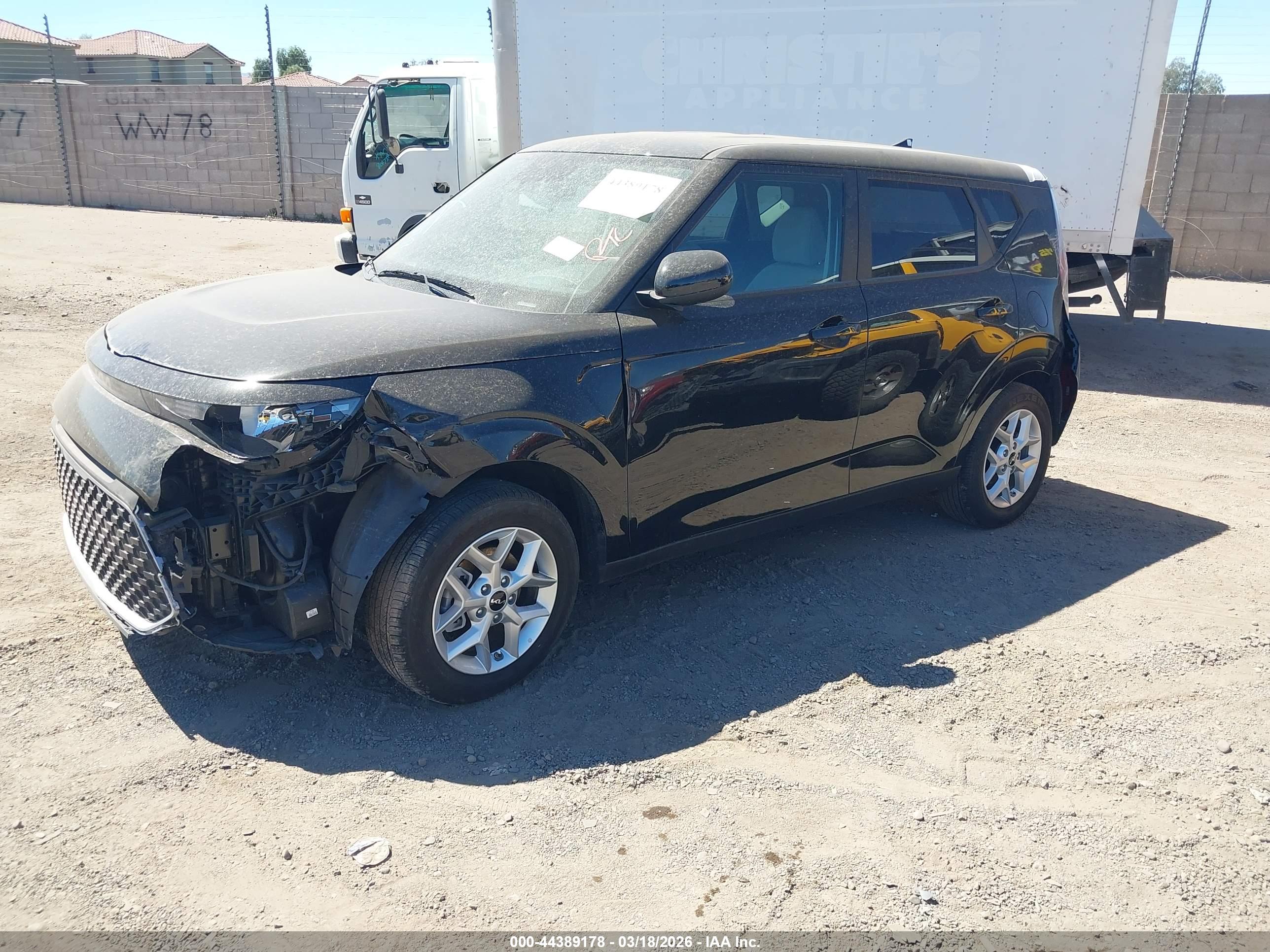 KIA SOUL image 2