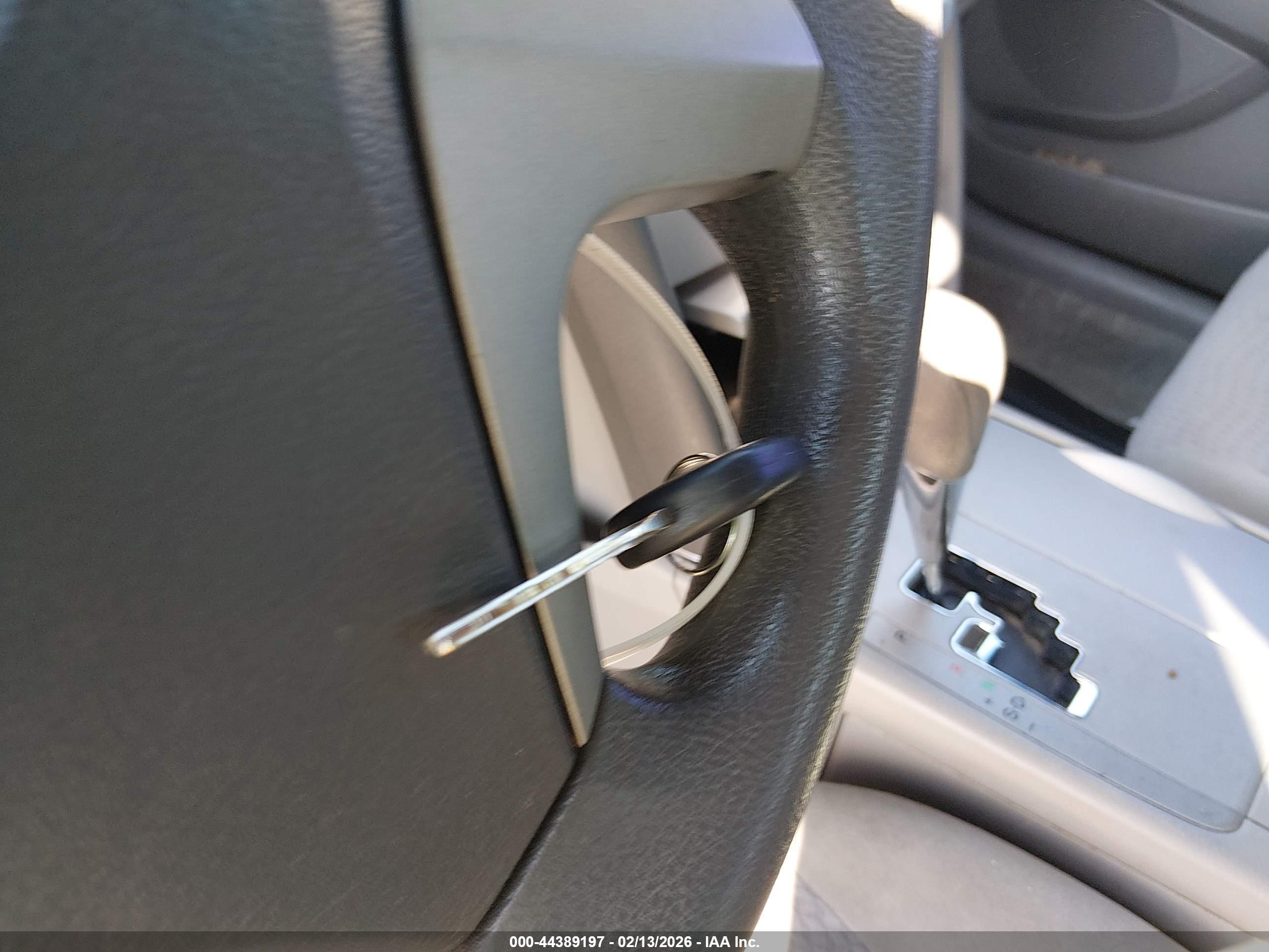 TOYOTA CAMRY image 11