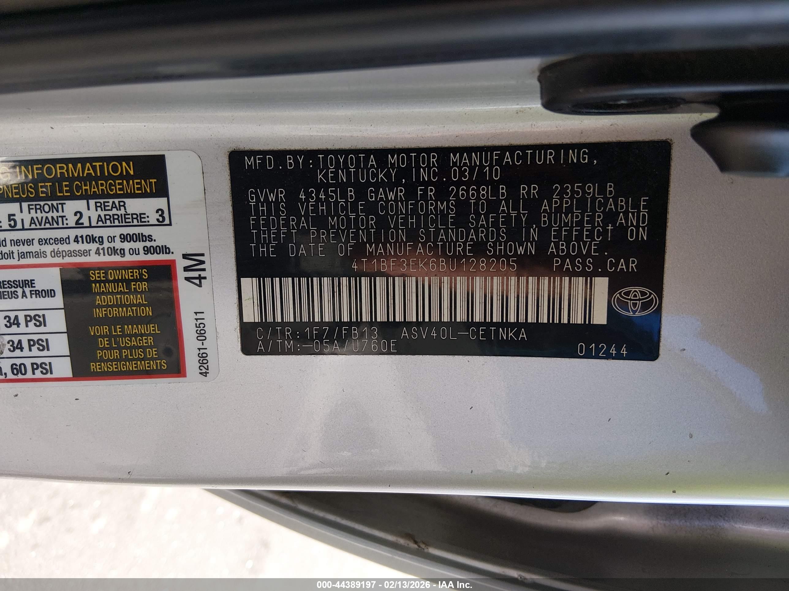 TOYOTA CAMRY image 9
