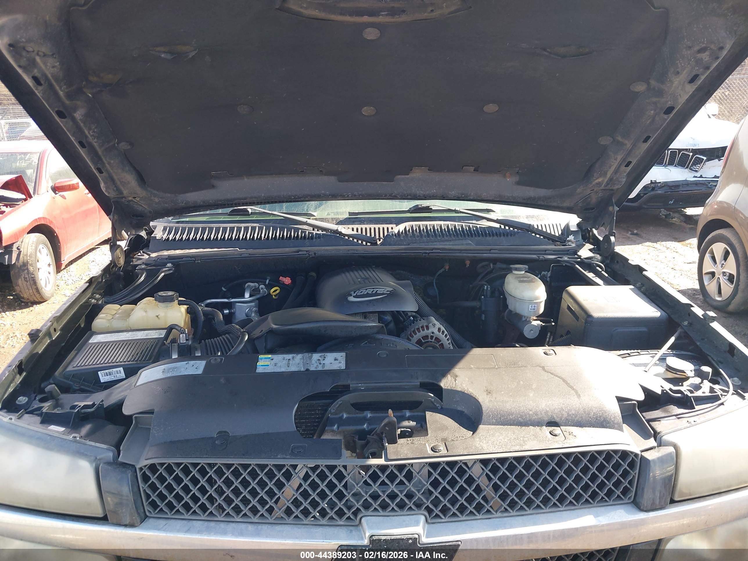 CHEVROLET SILVERADO image 10