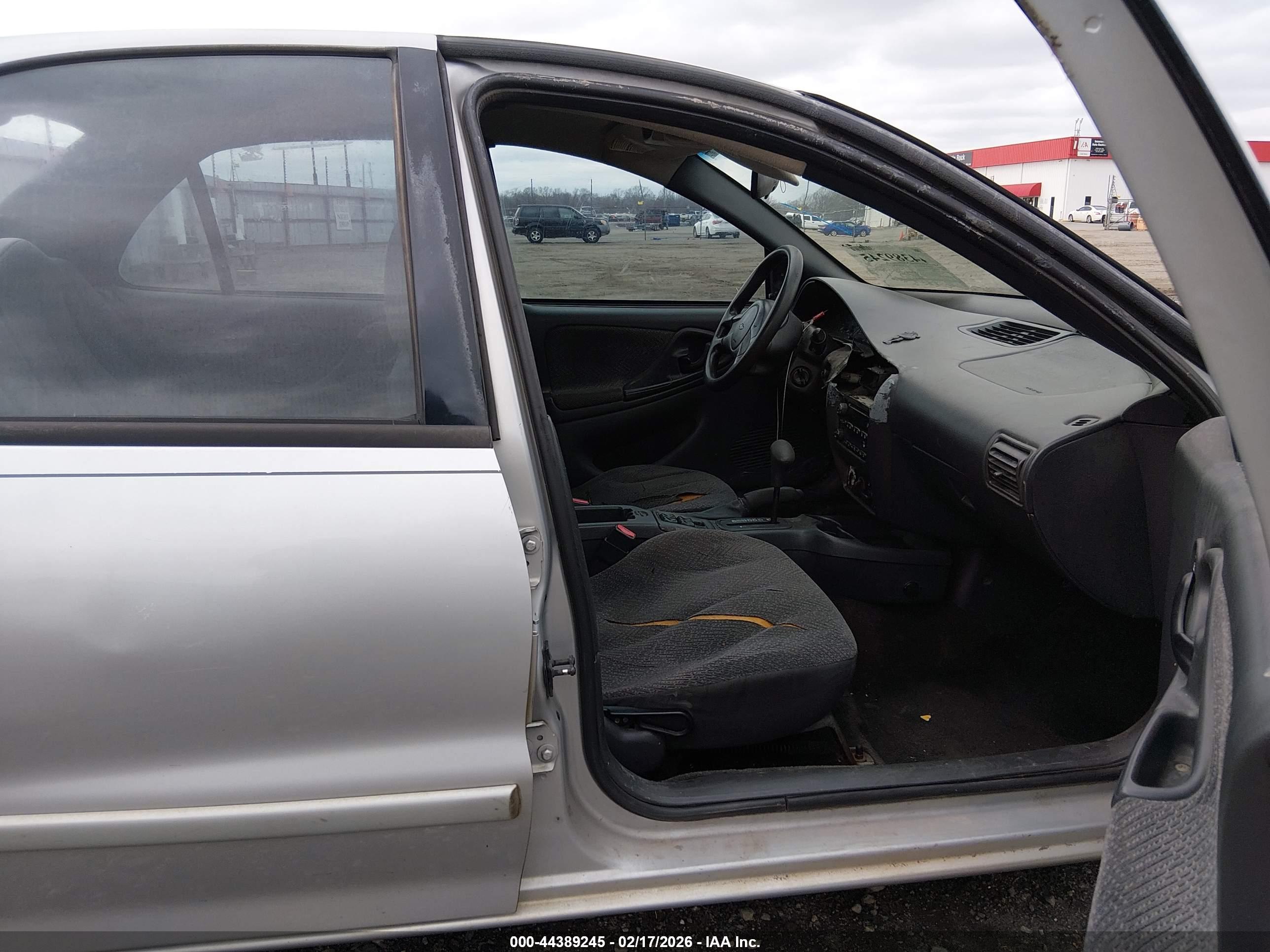 CHEVROLET CAVALIER image 5