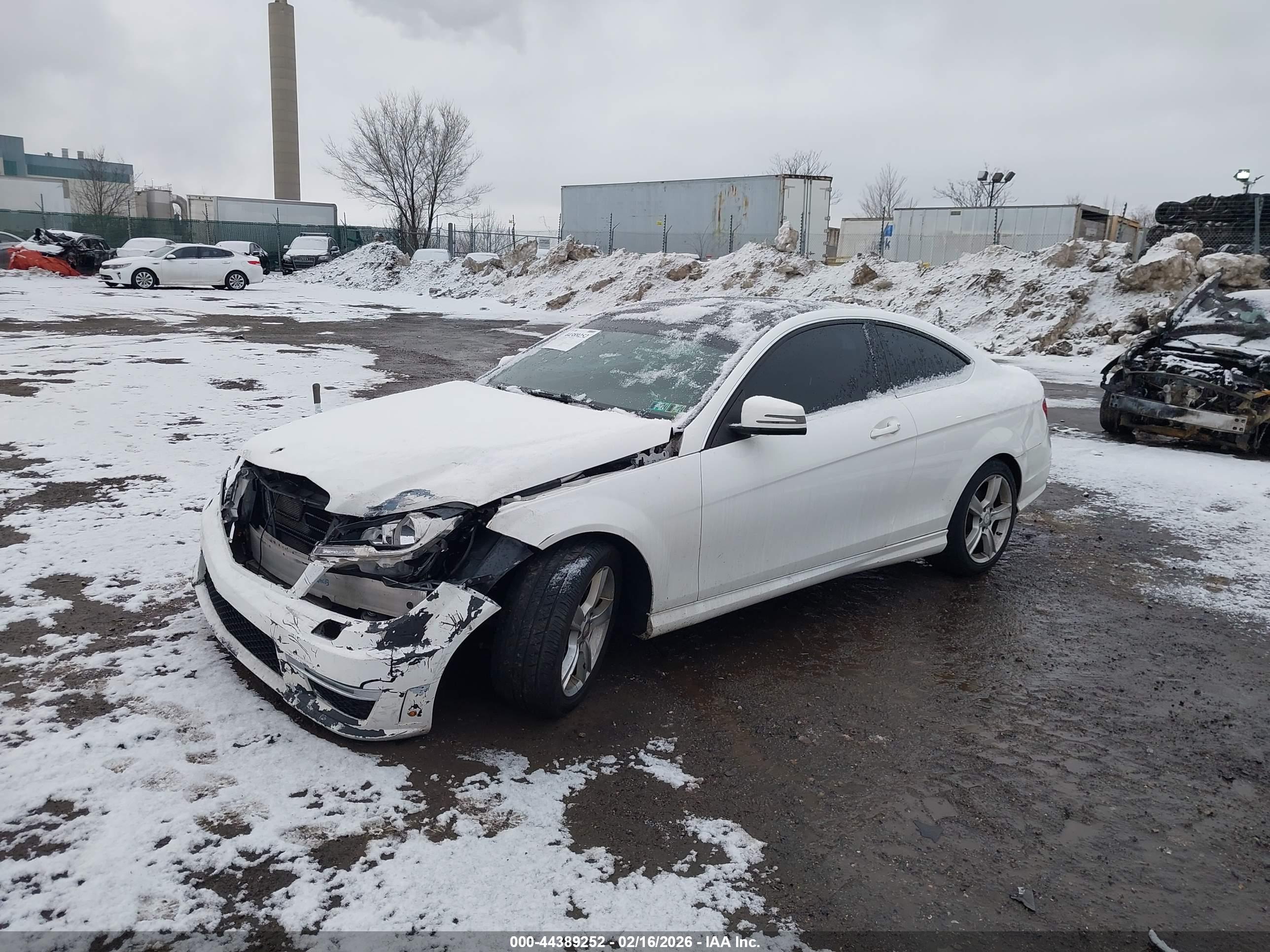 MERCEDES-BENZ C image 2