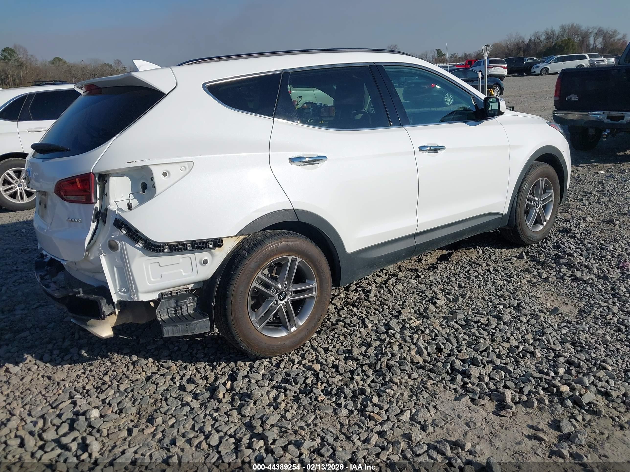 HYUNDAI SANTA image 4