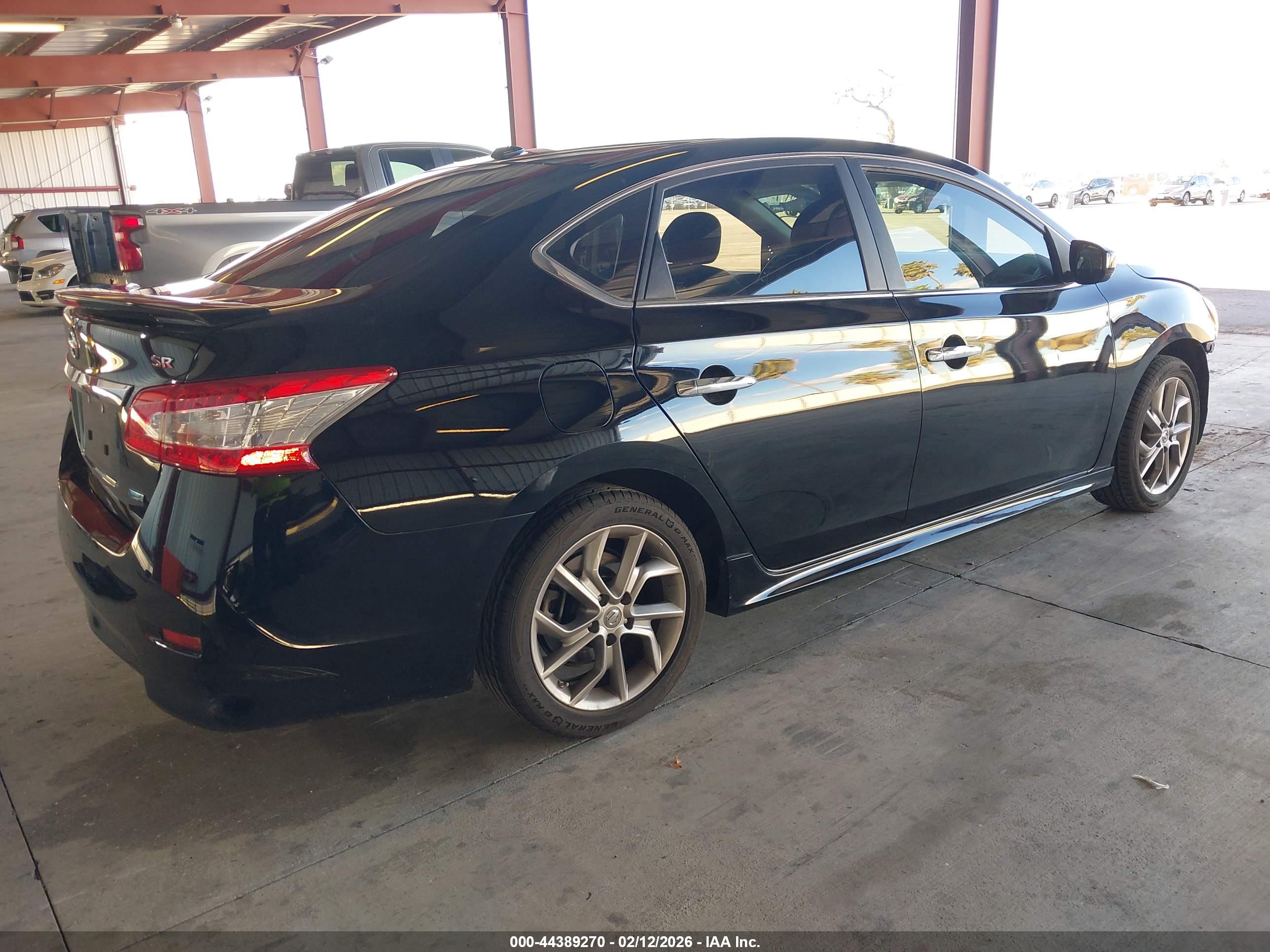 NISSAN SENTRA image 4