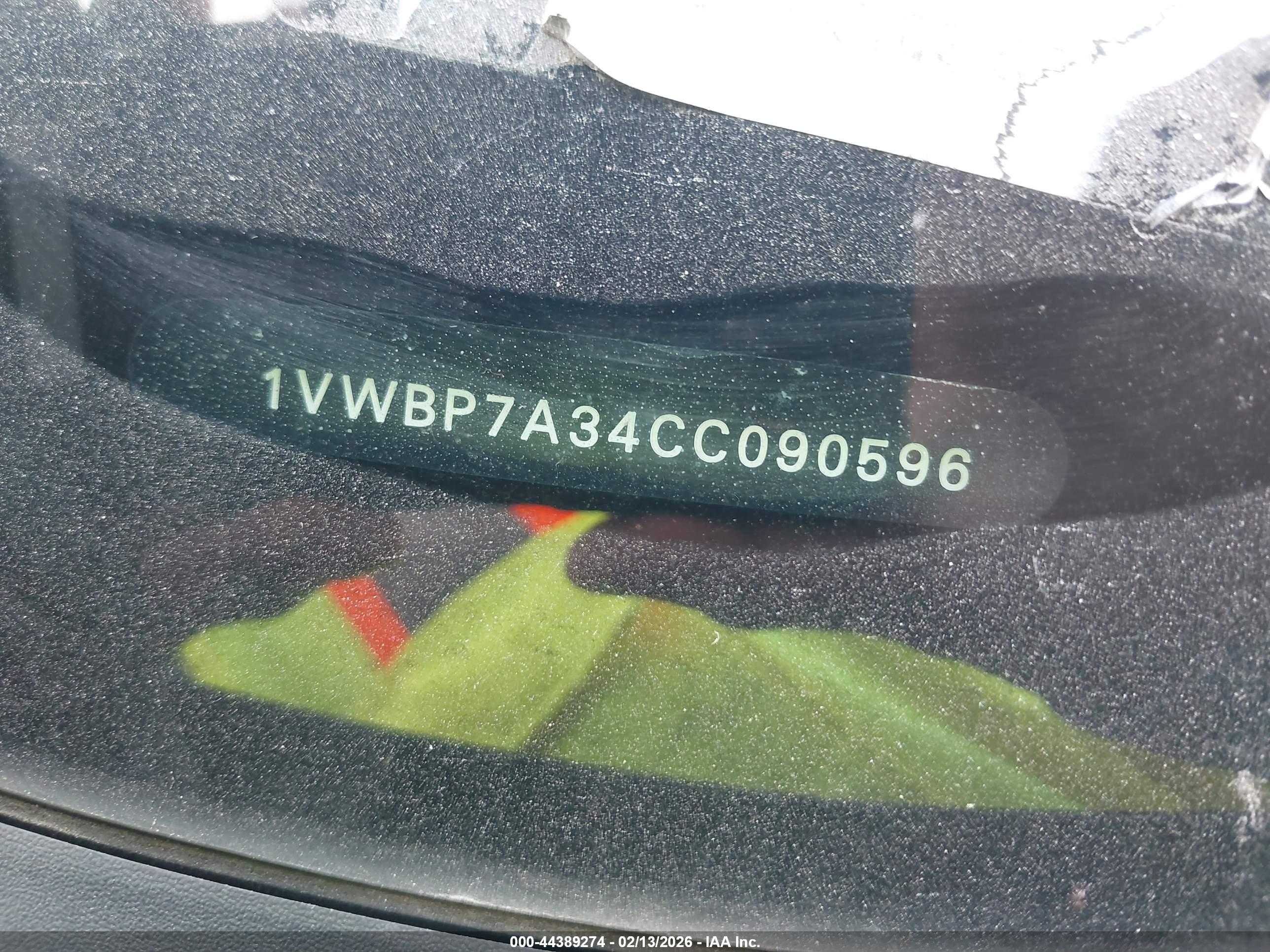 VOLKSWAGEN PASSAT image 9