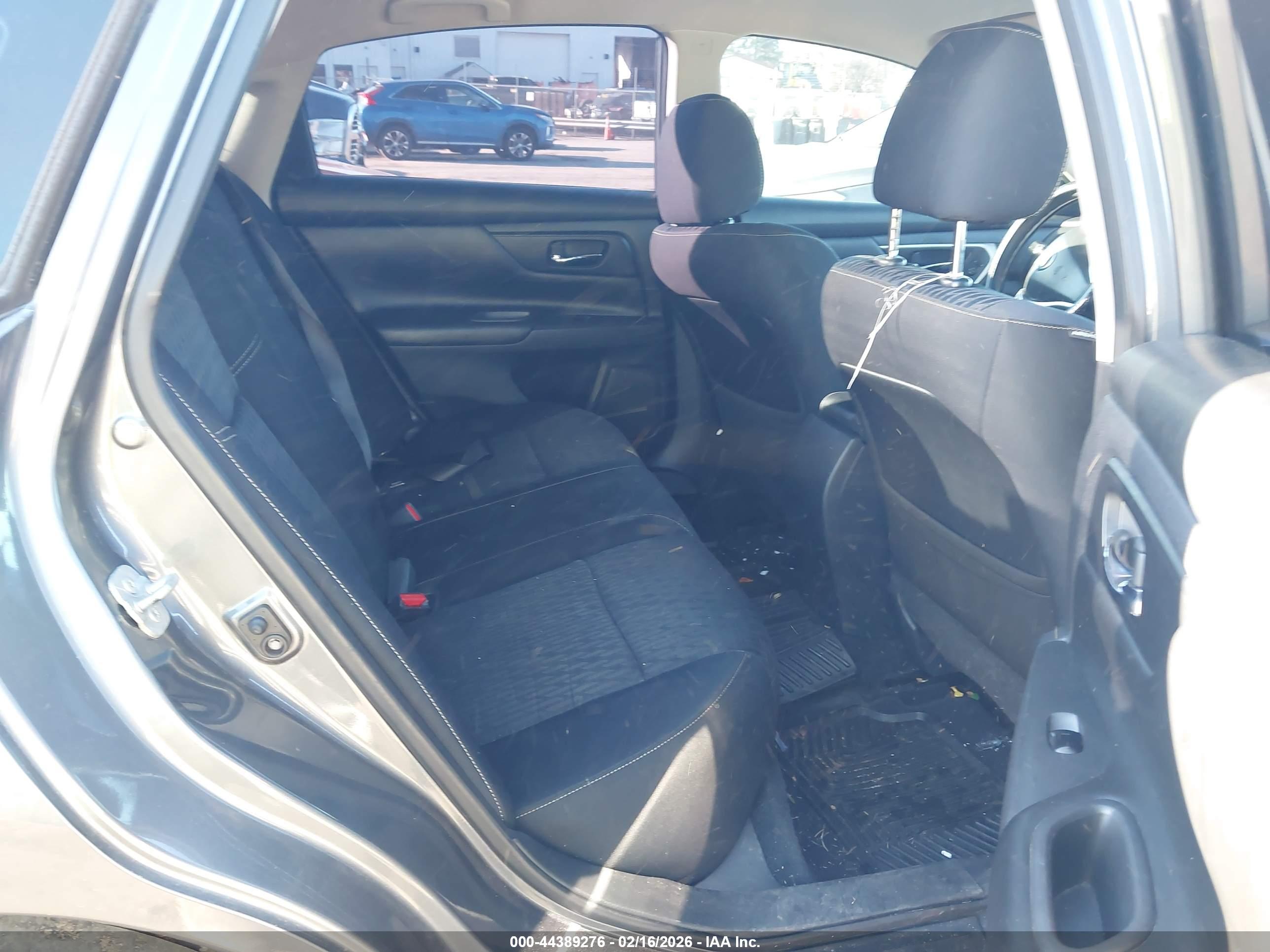 NISSAN ALTIMA image 8