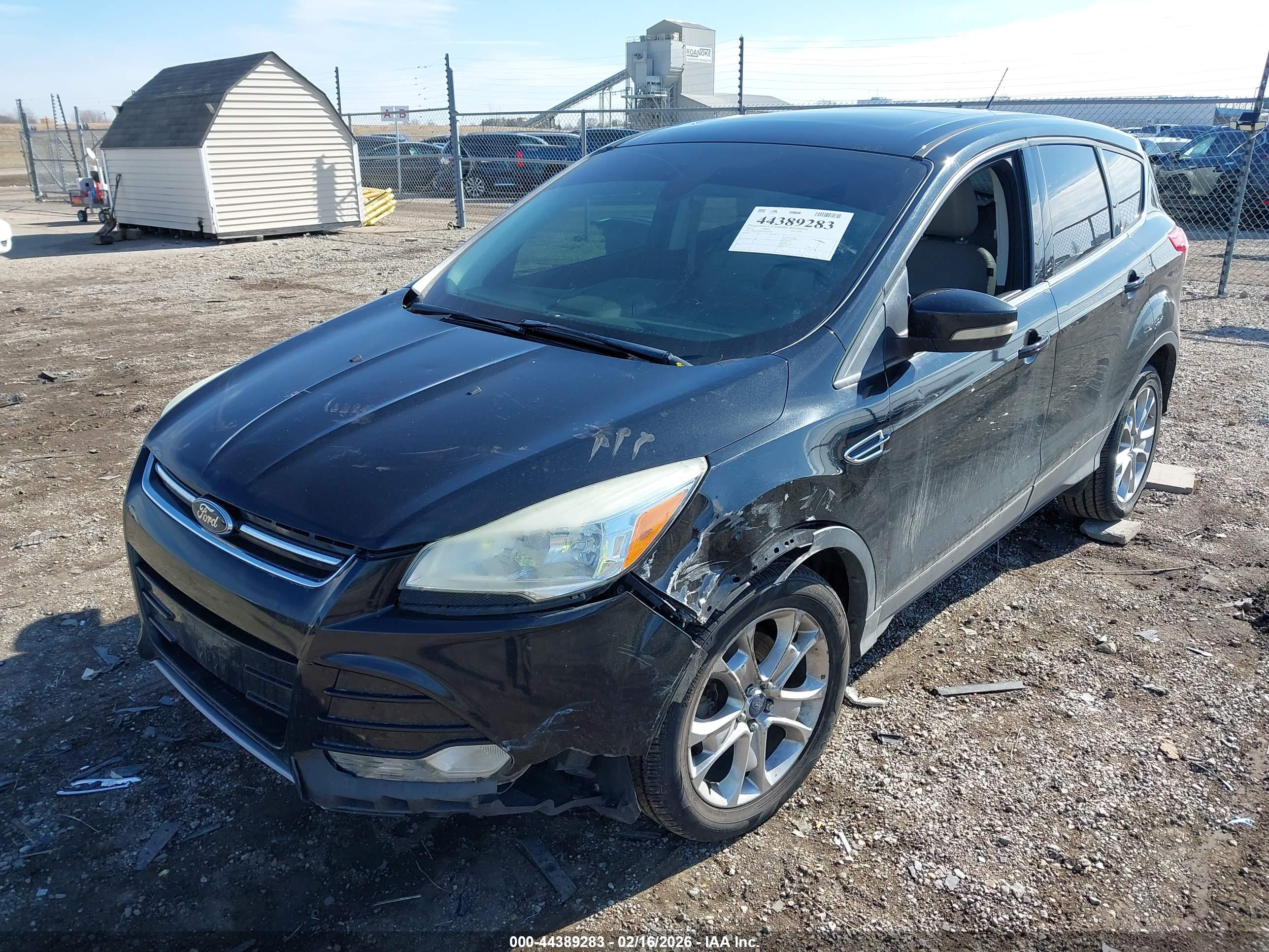 FORD ESCAPE image 2