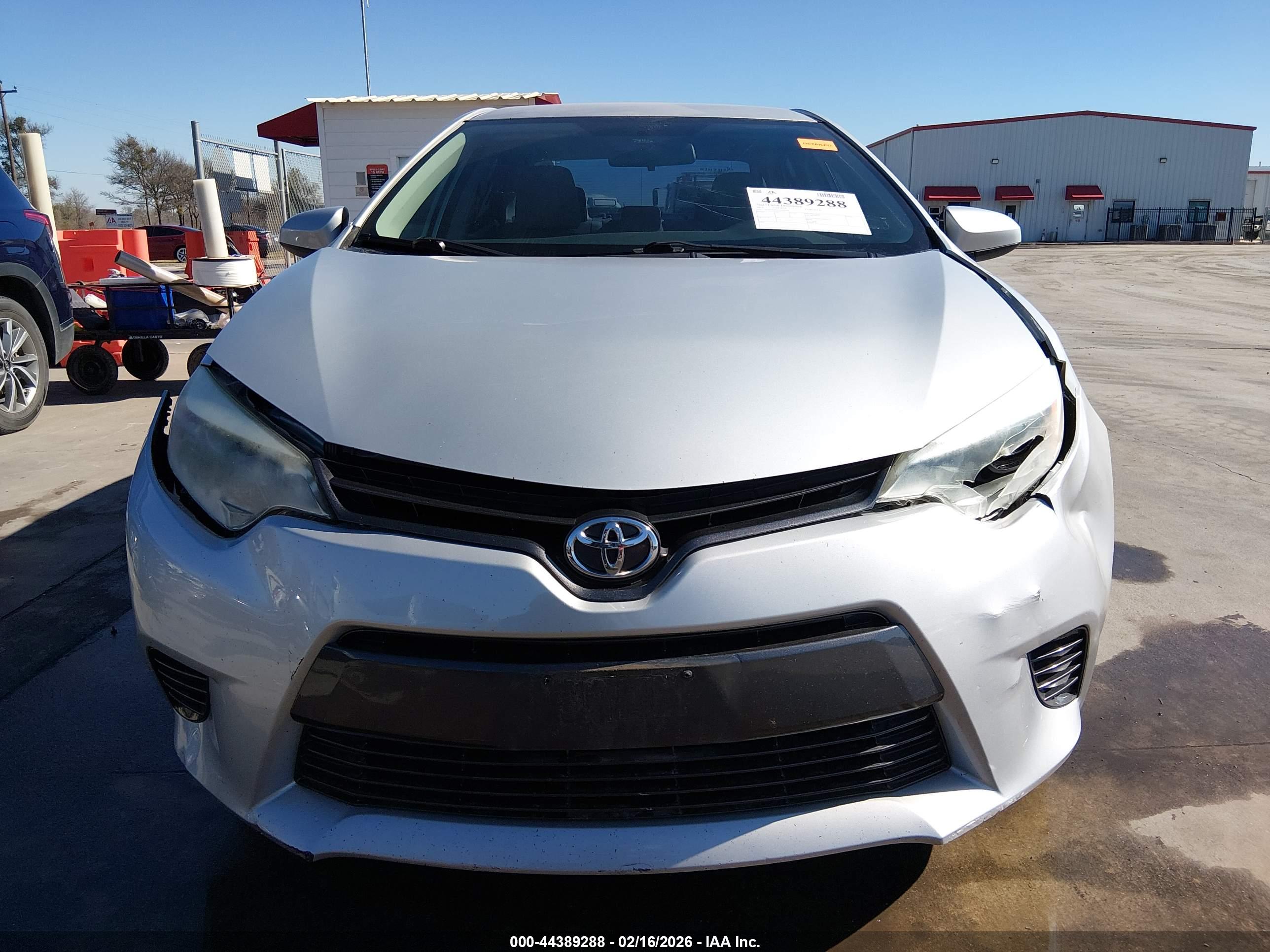 TOYOTA COROLLA image 6