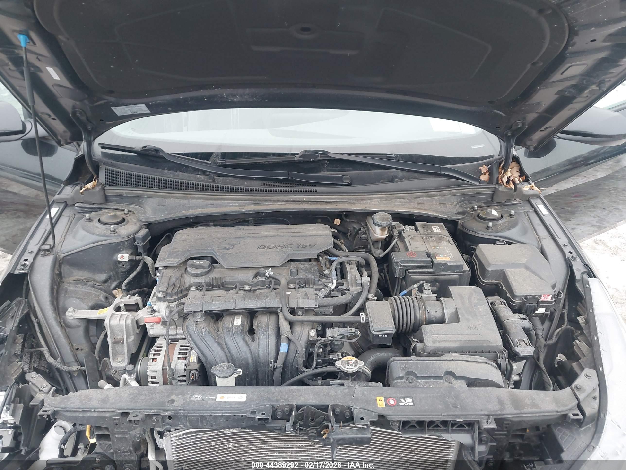 HYUNDAI ELANTRA image 10