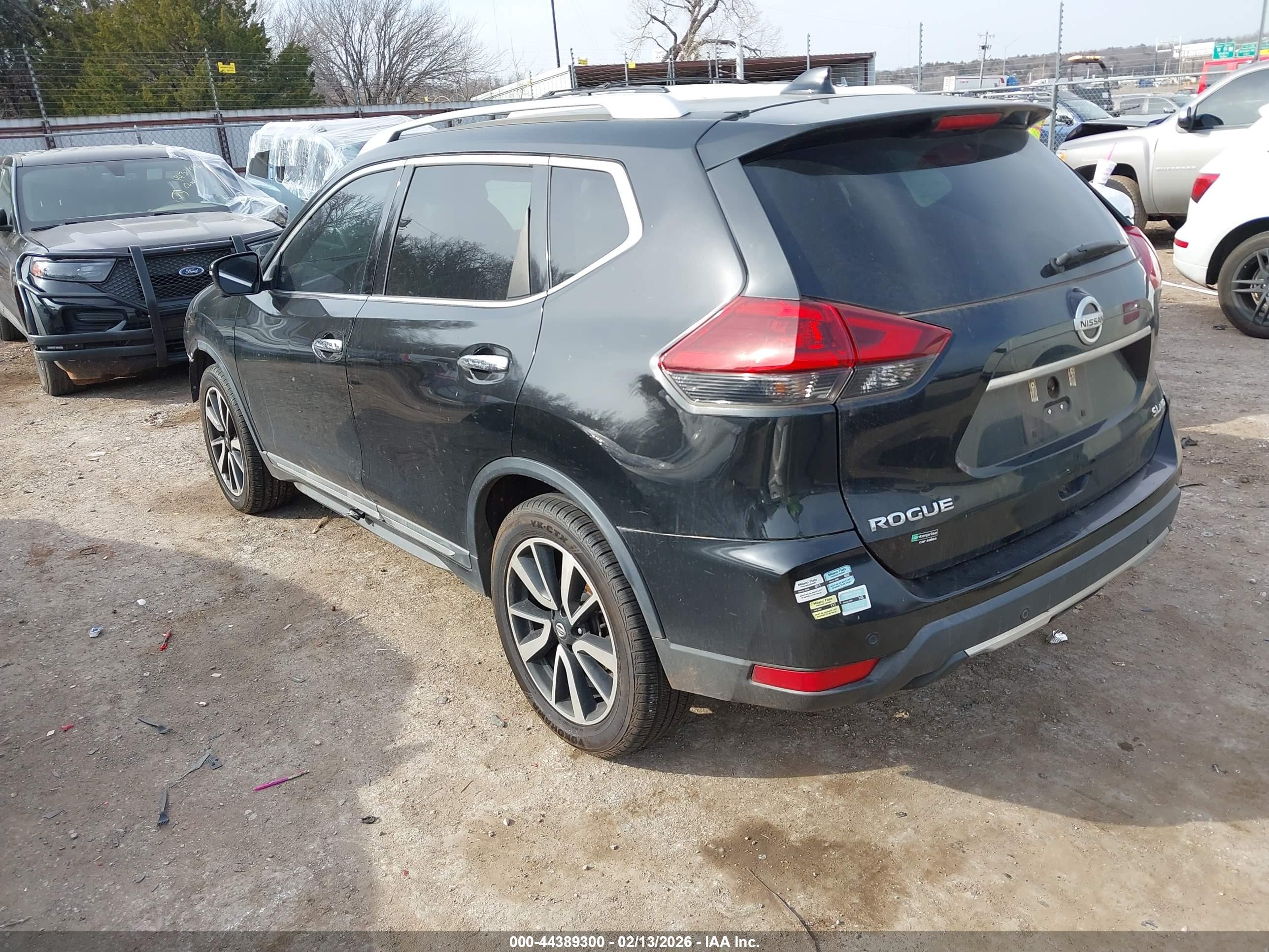 NISSAN ROGUE image 3
