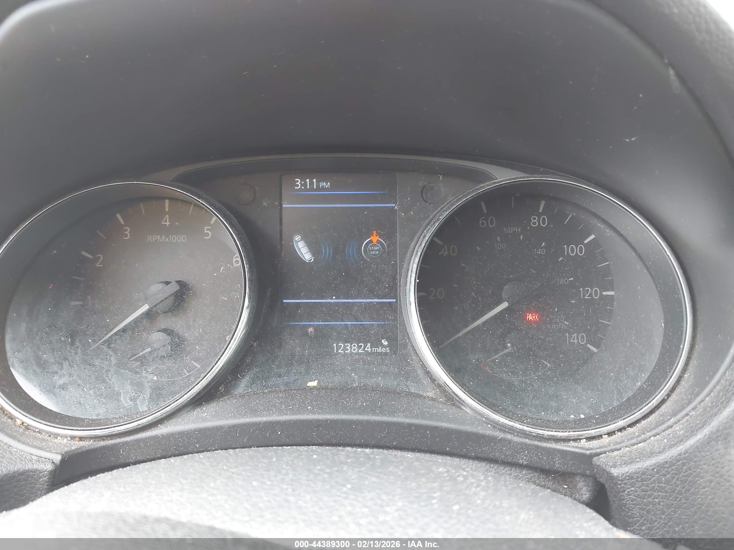 NISSAN ROGUE image 7