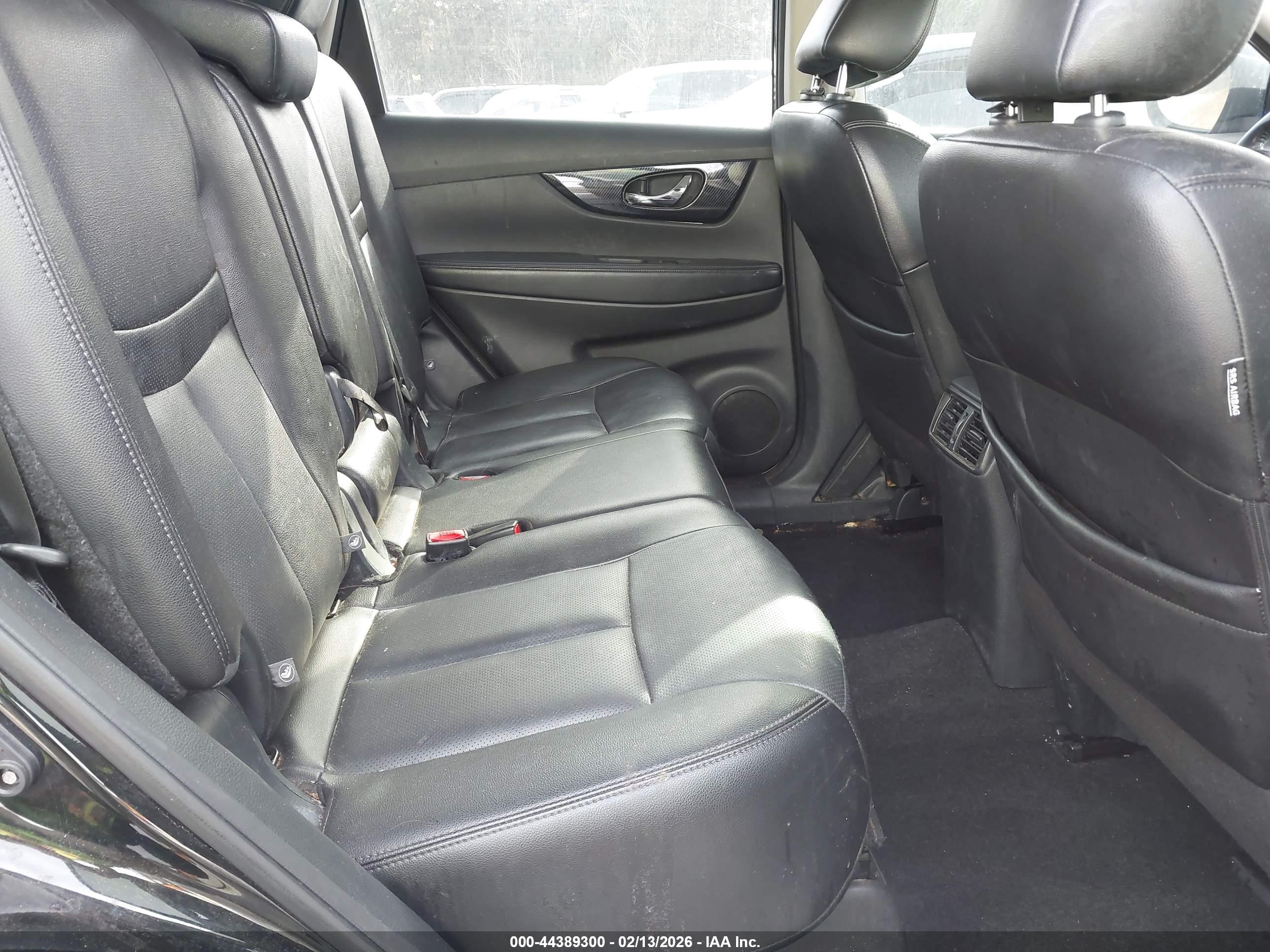 NISSAN ROGUE image 8