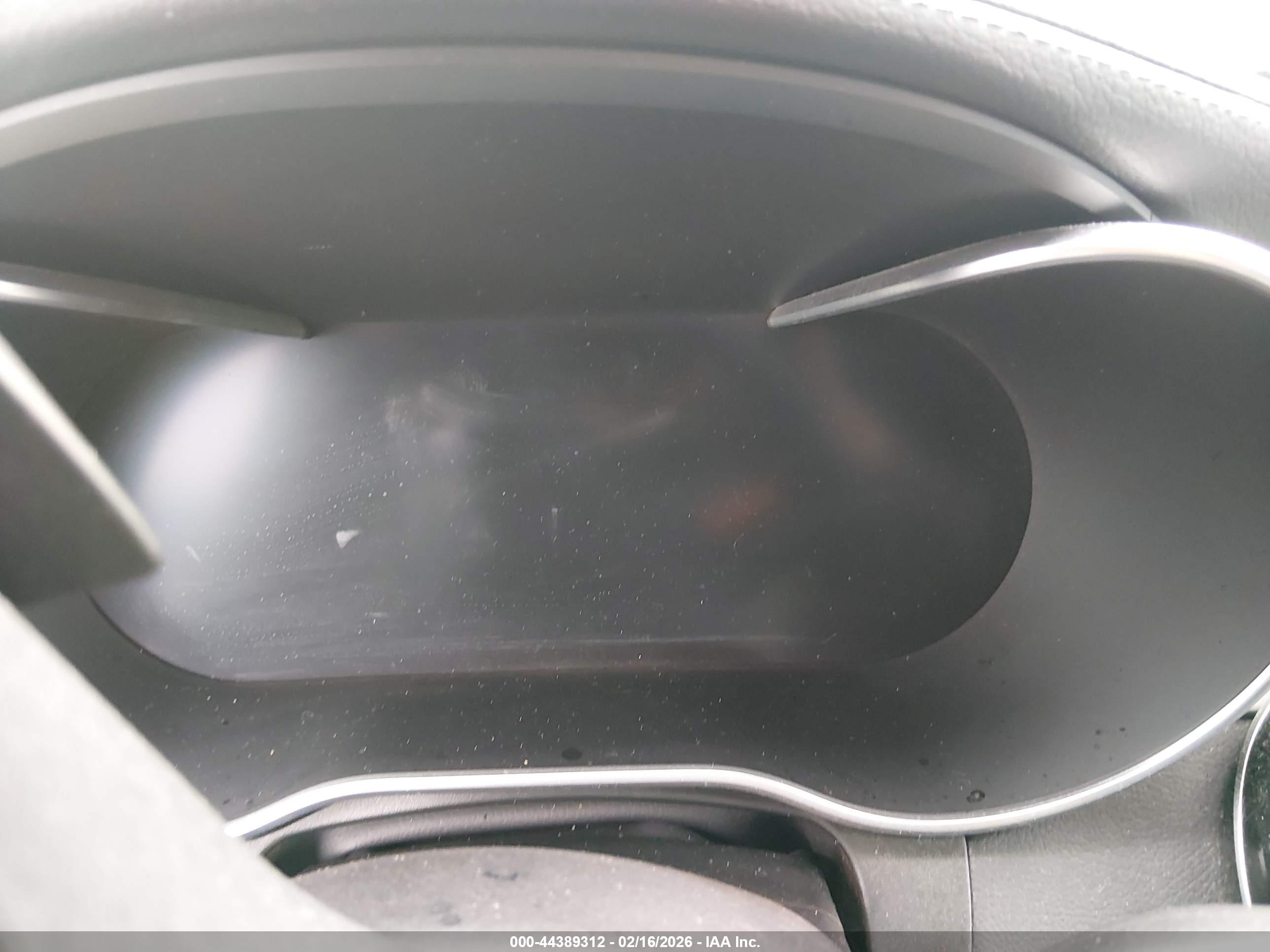 MERCEDES-BENZ GLC image 7