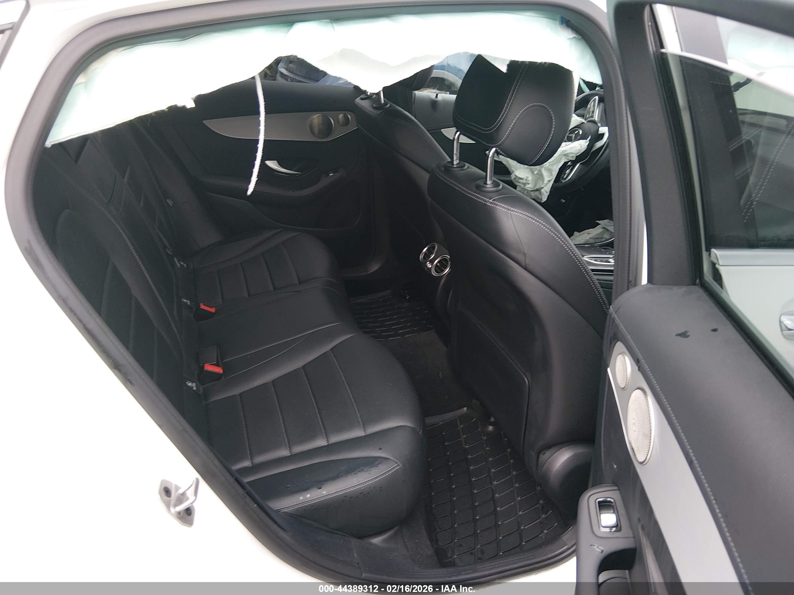MERCEDES-BENZ GLC image 8