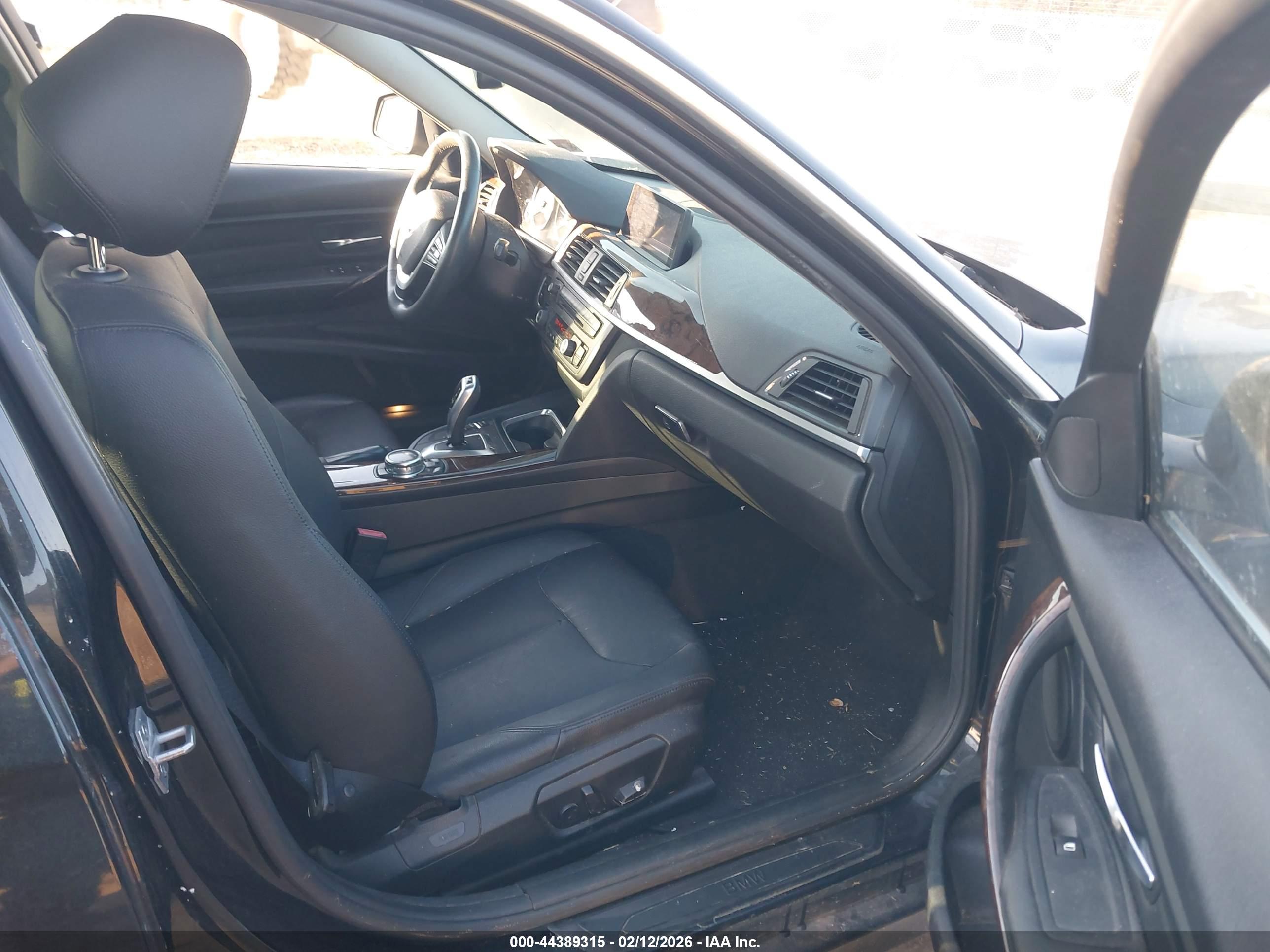 BMW 328I image 5