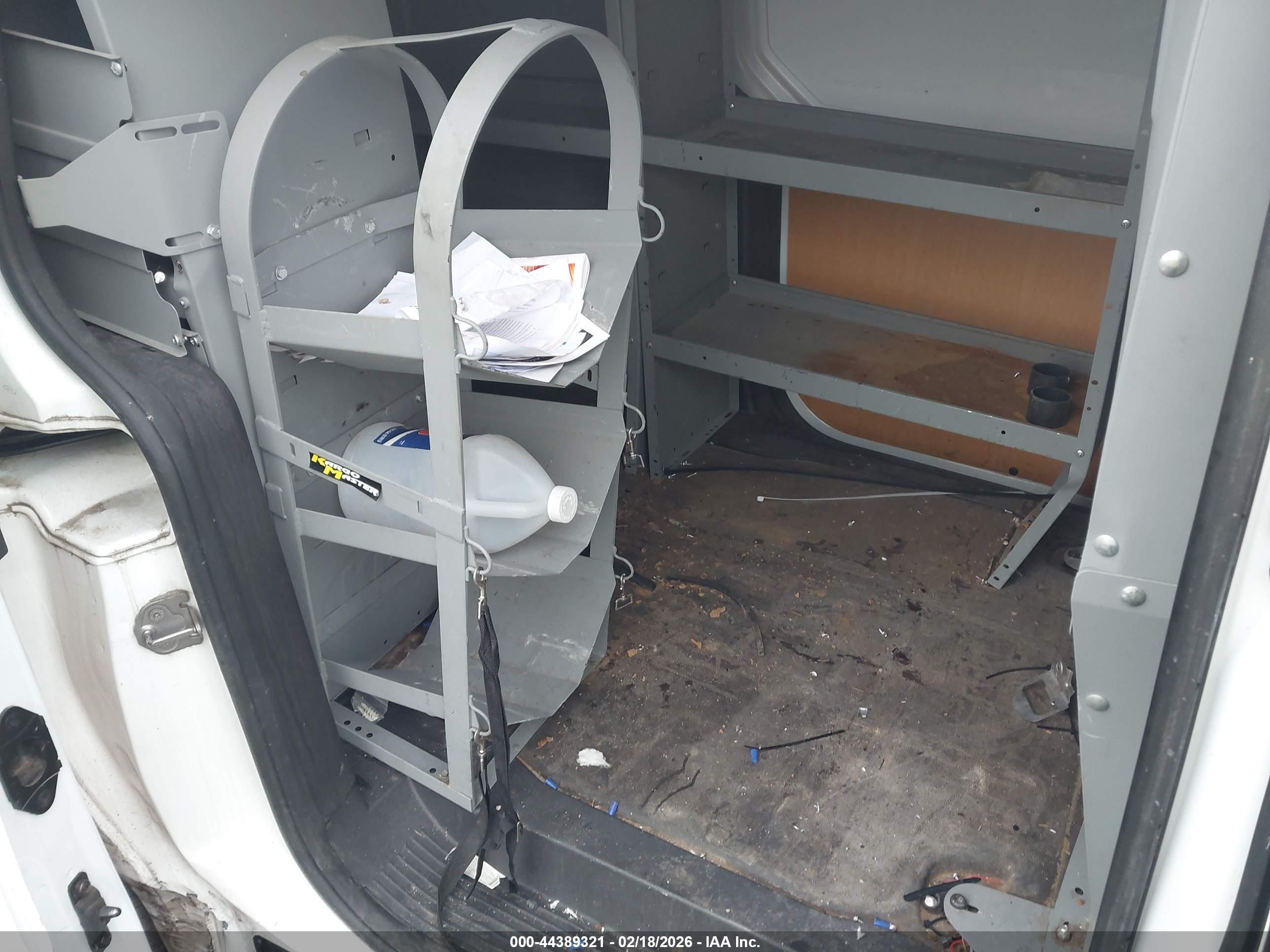 FORD TRANSIT image 8