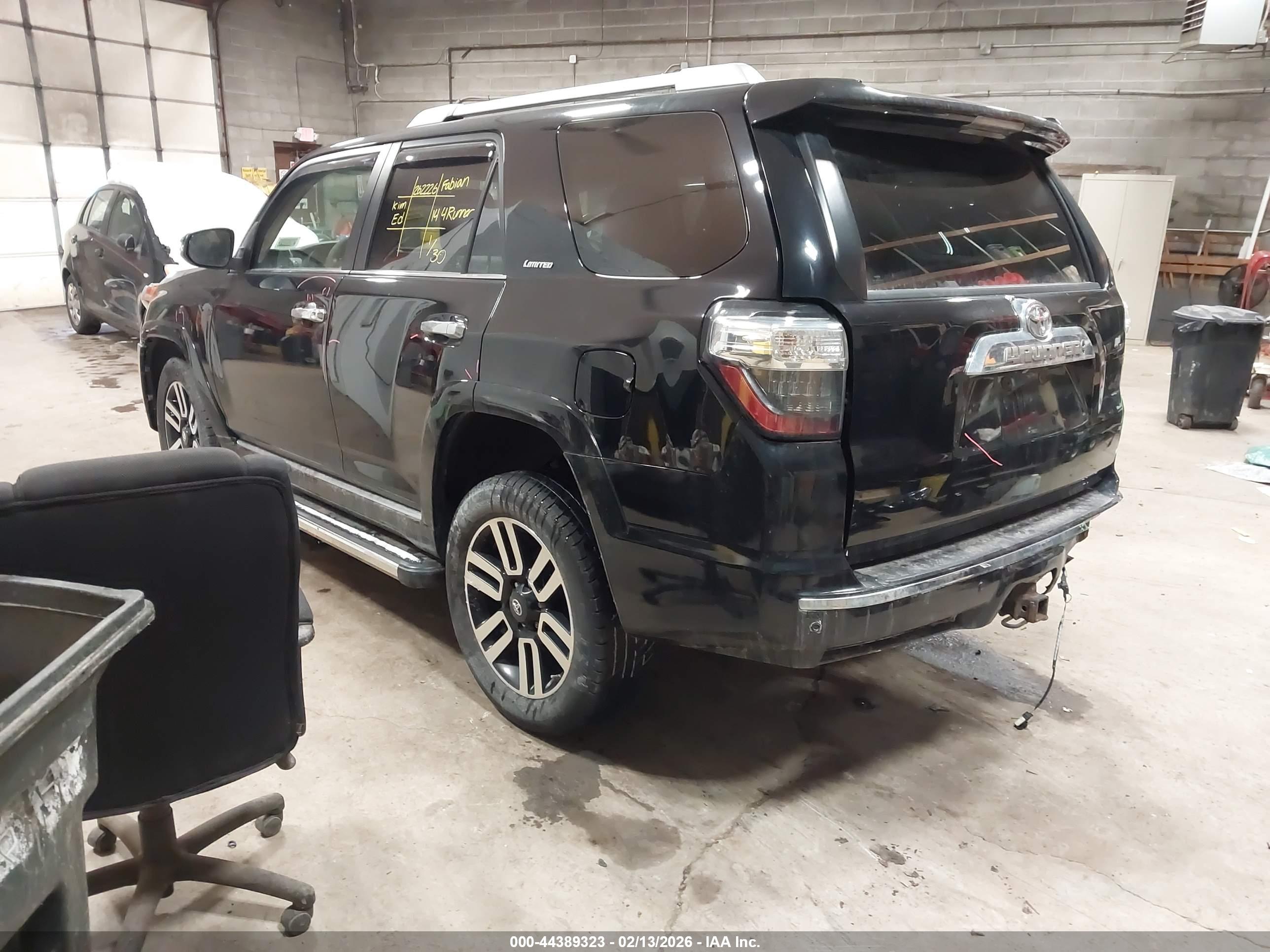 TOYOTA 4RUNNER image 3