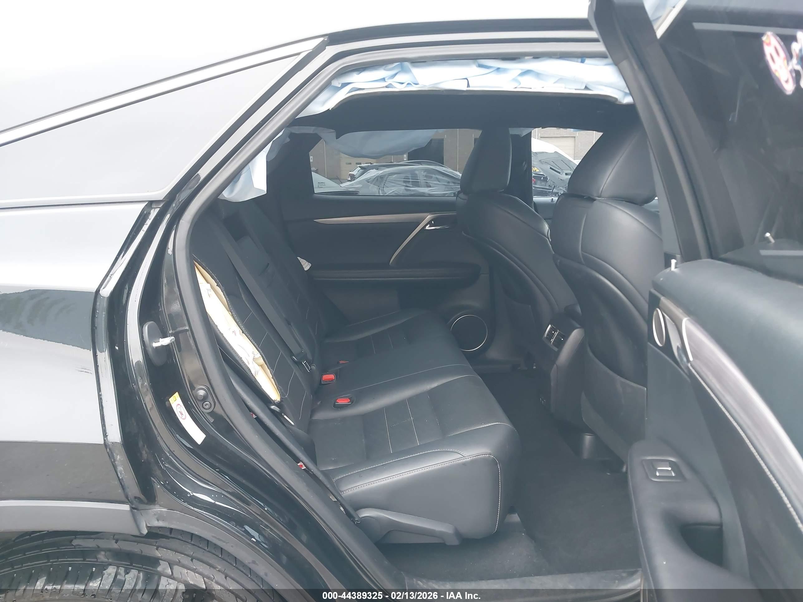 LEXUS RX image 8