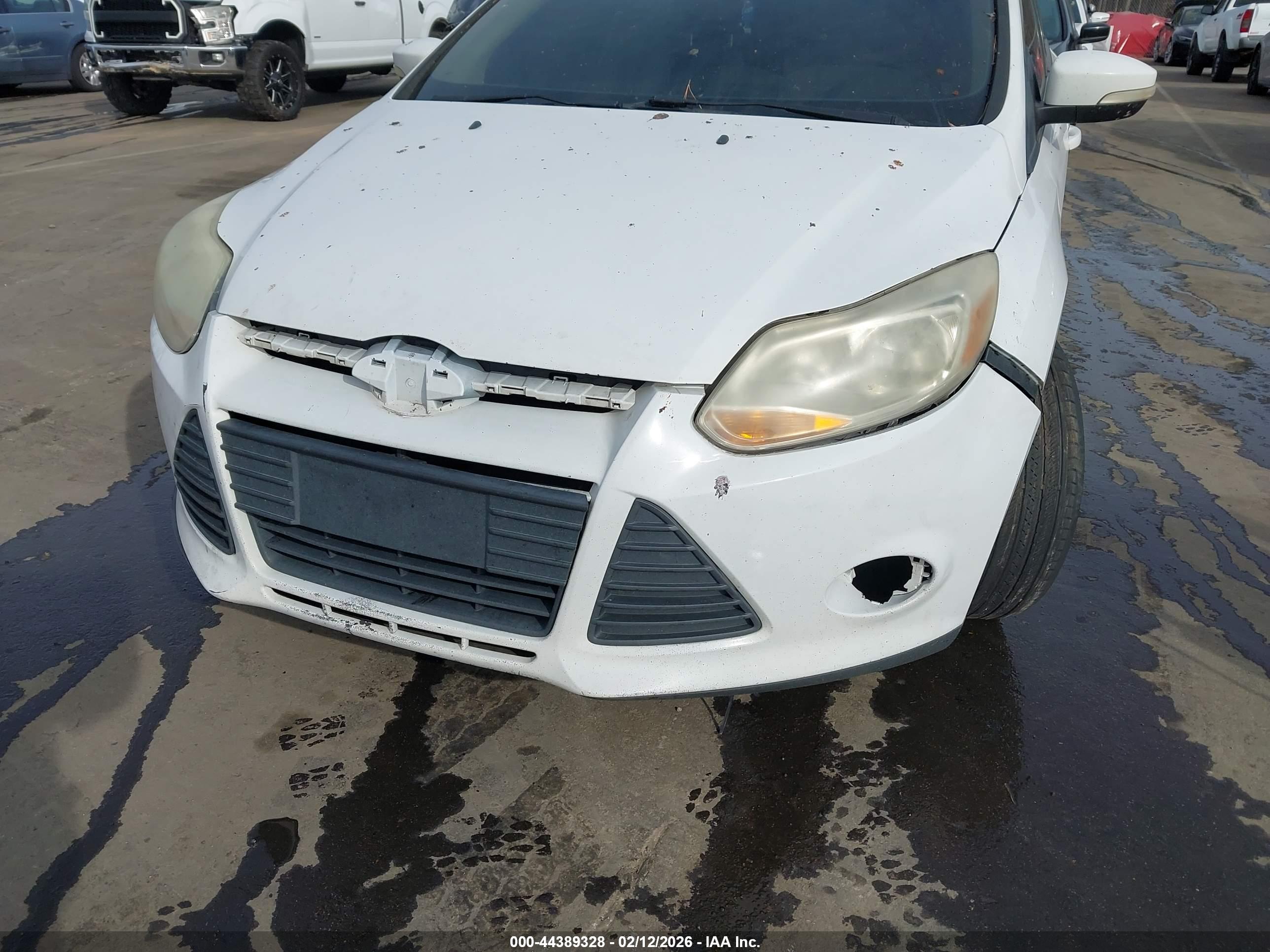FORD FOCUS image 6