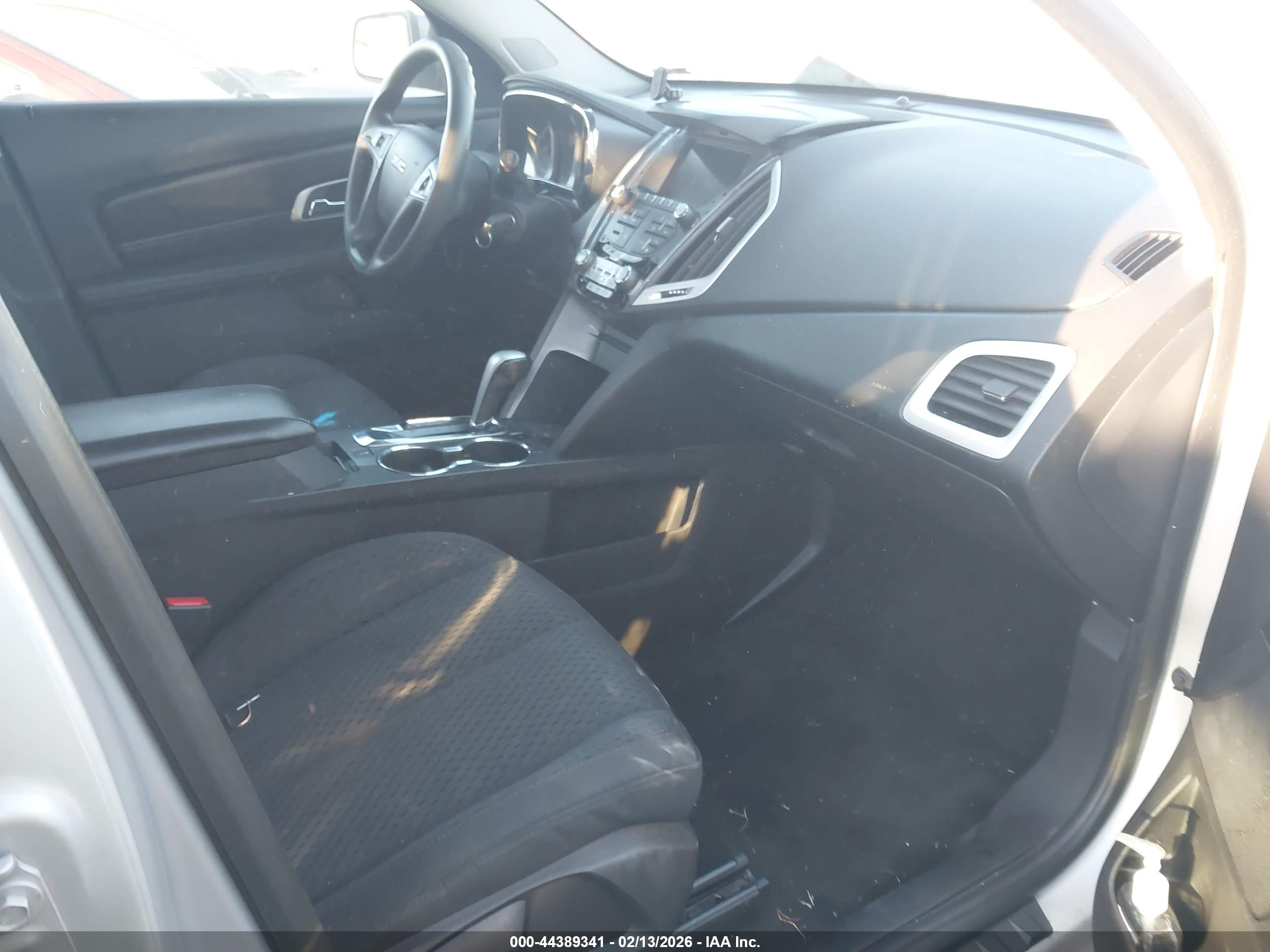 GMC TERRAIN image 5