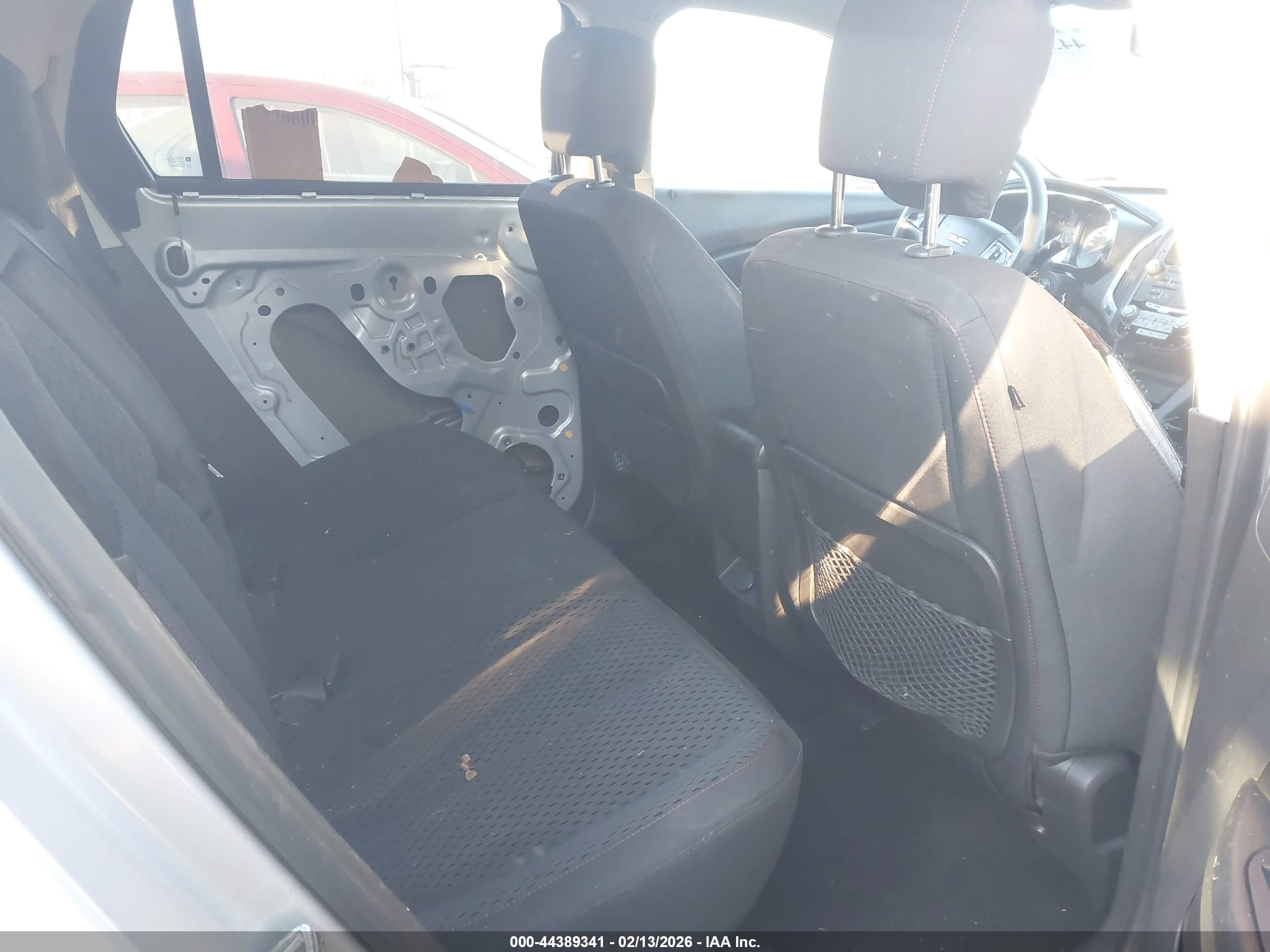 GMC TERRAIN image 8