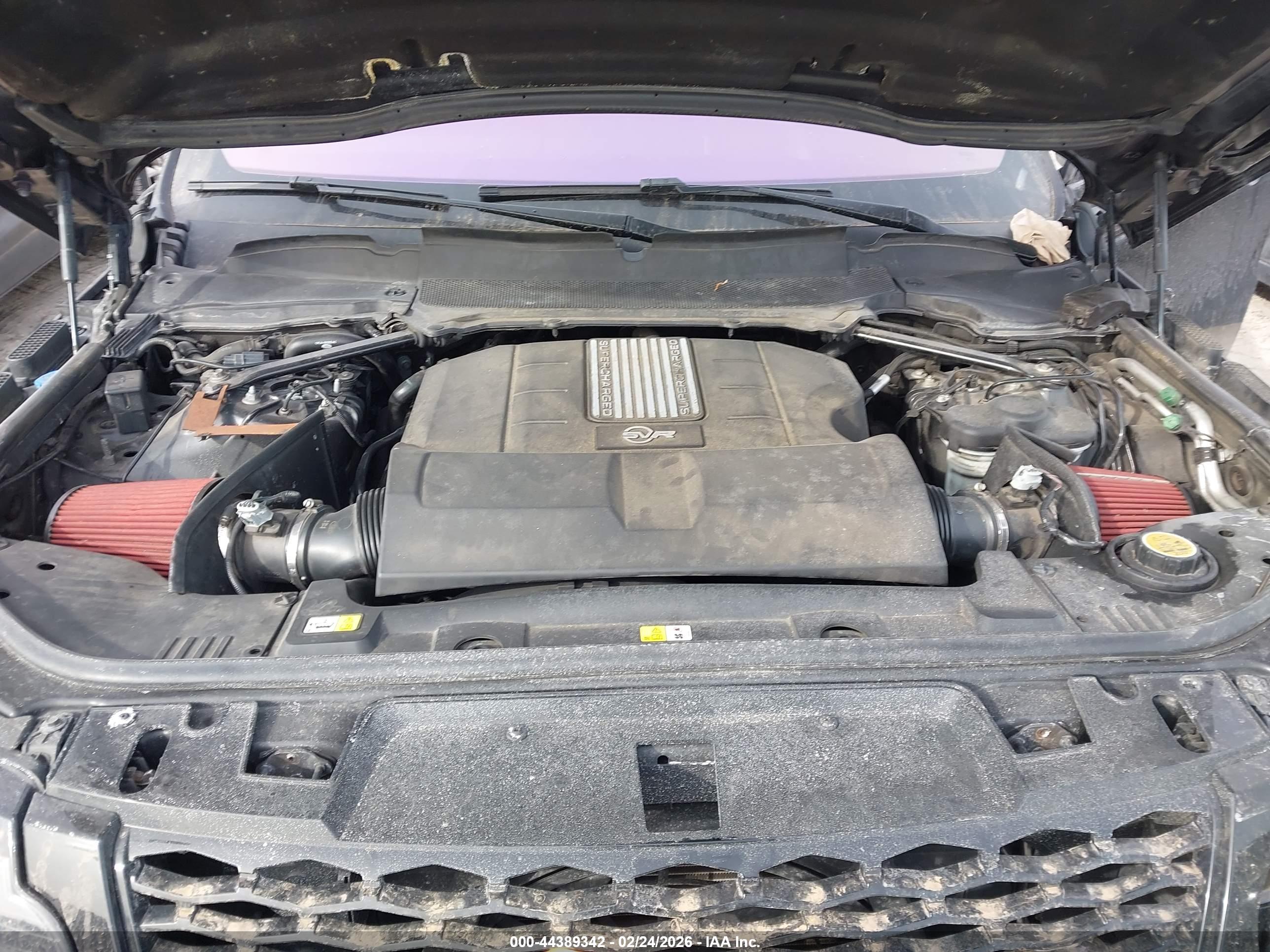 LAND ROVER image 10
