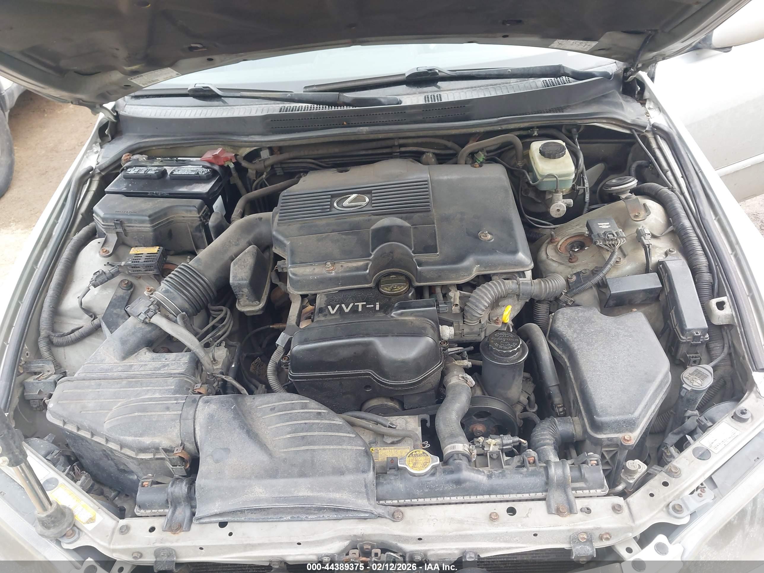 LEXUS IS image 10