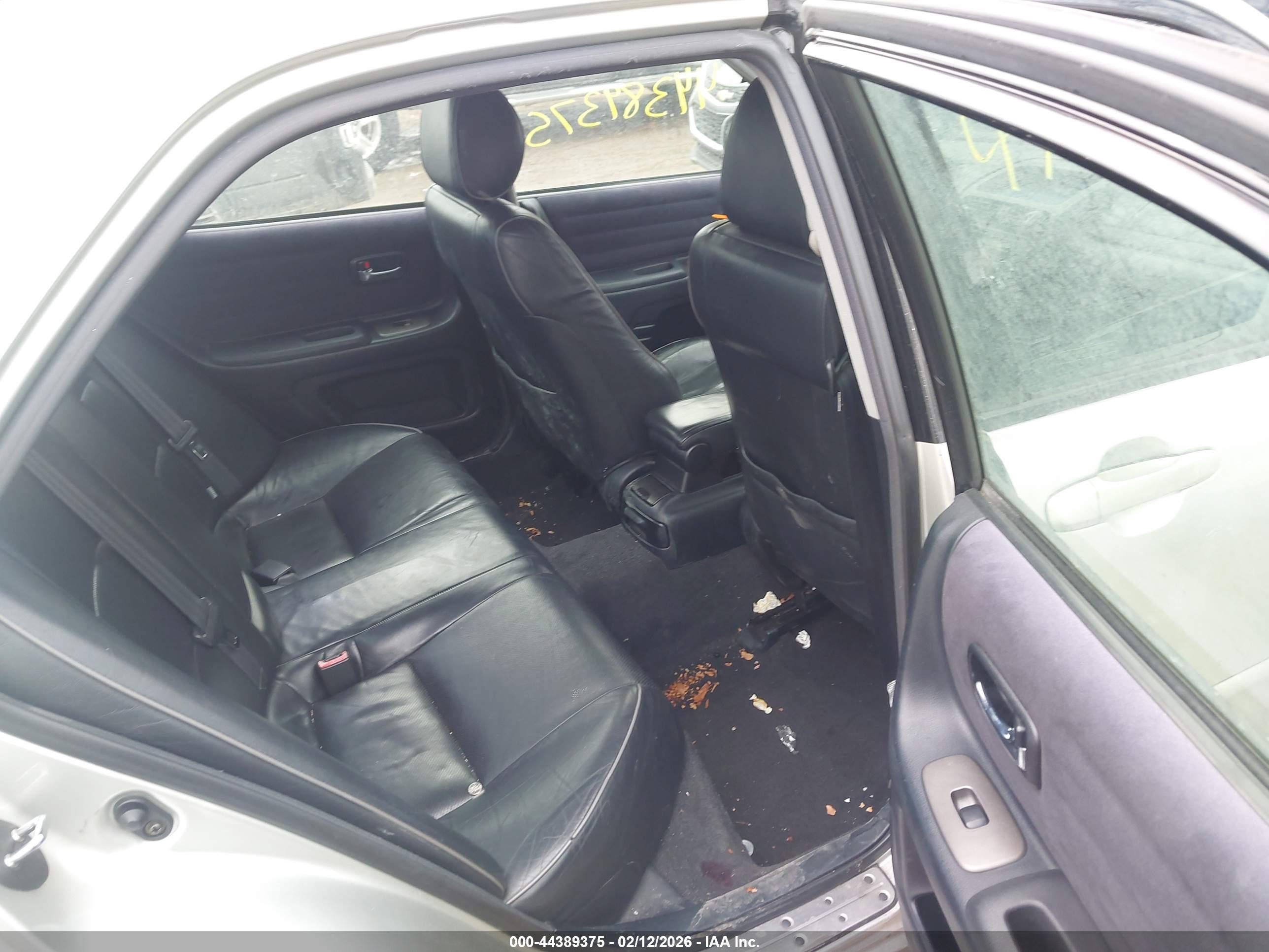 LEXUS IS image 8