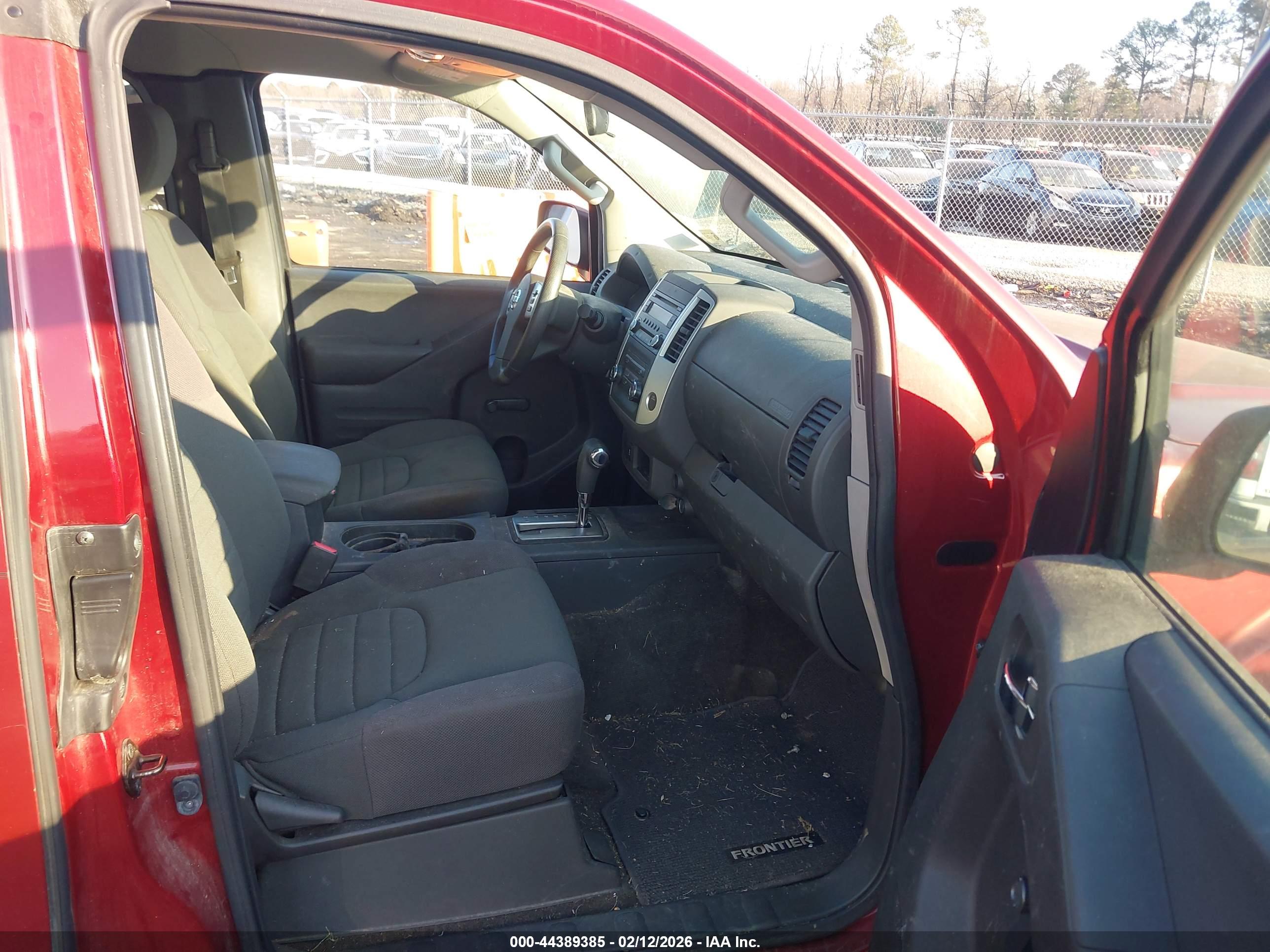 NISSAN FRONTIER image 5