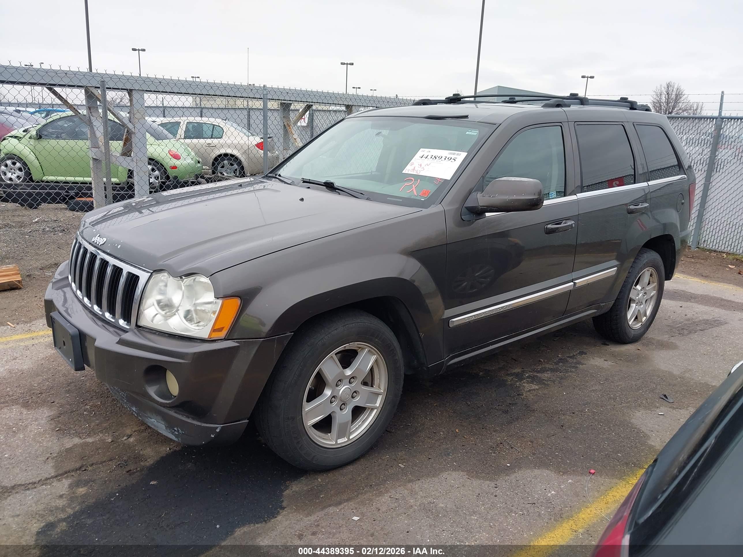 JEEP GRAND image 2