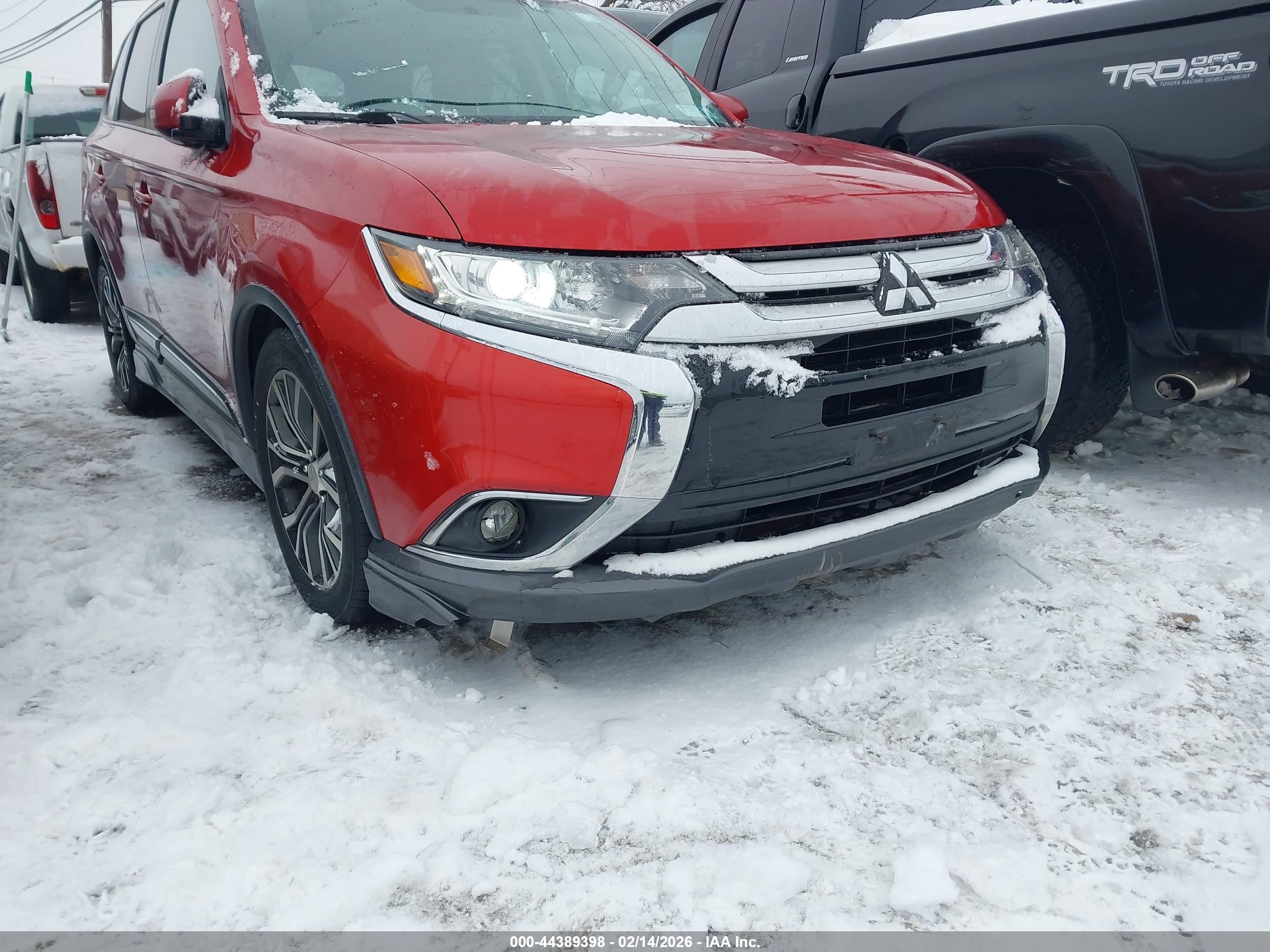 MITSUBISHI OUTLANDER image 6