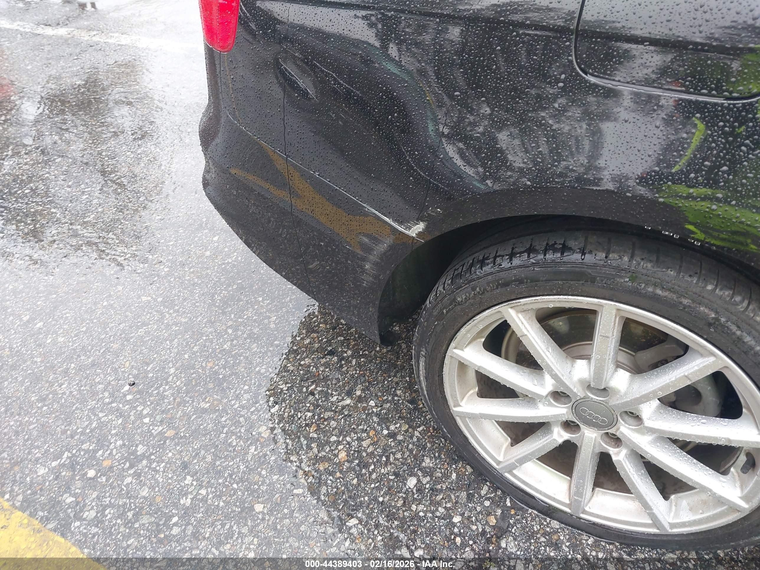 AUDI A4 image 6