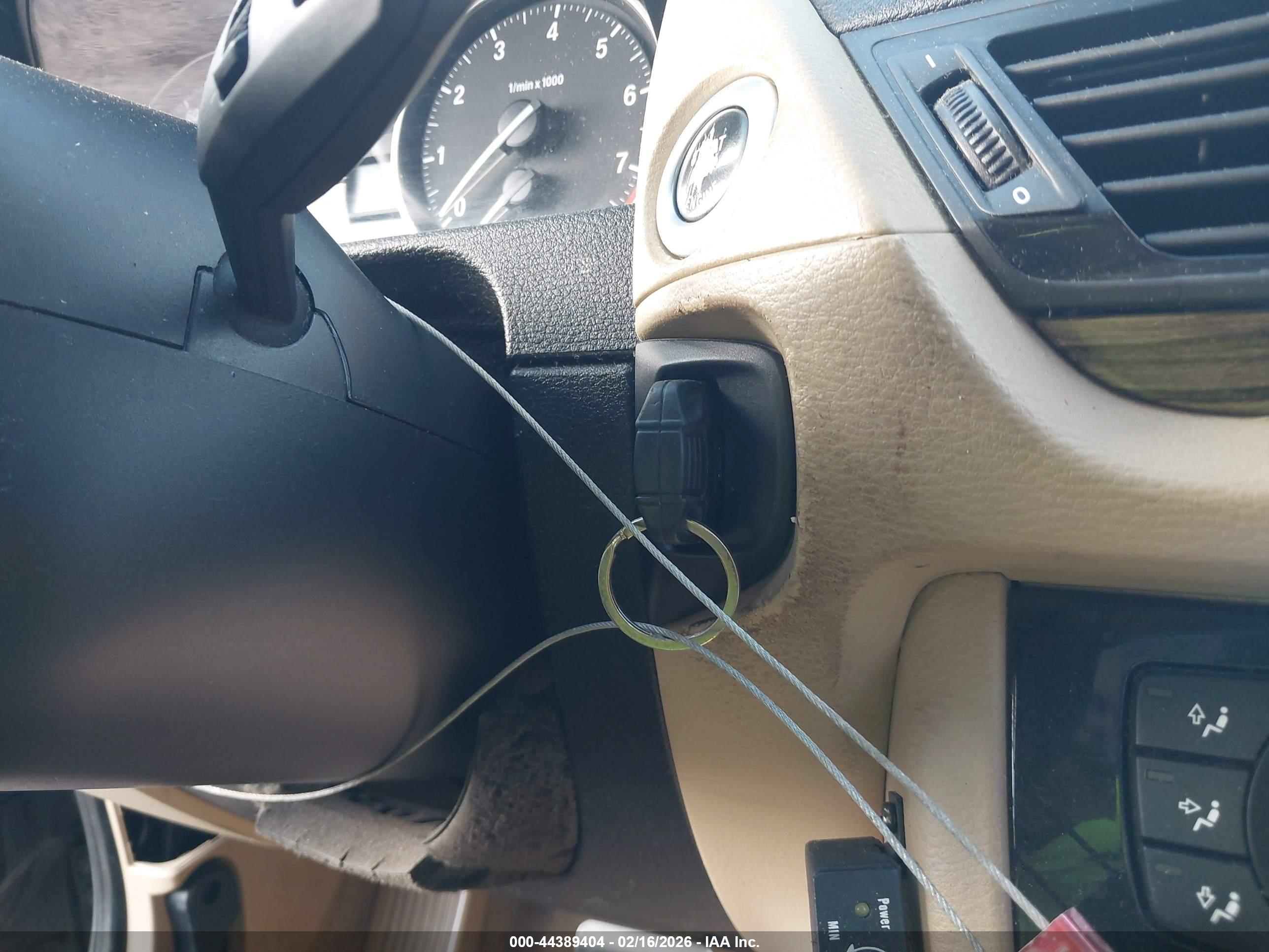 BMW X1 image 11