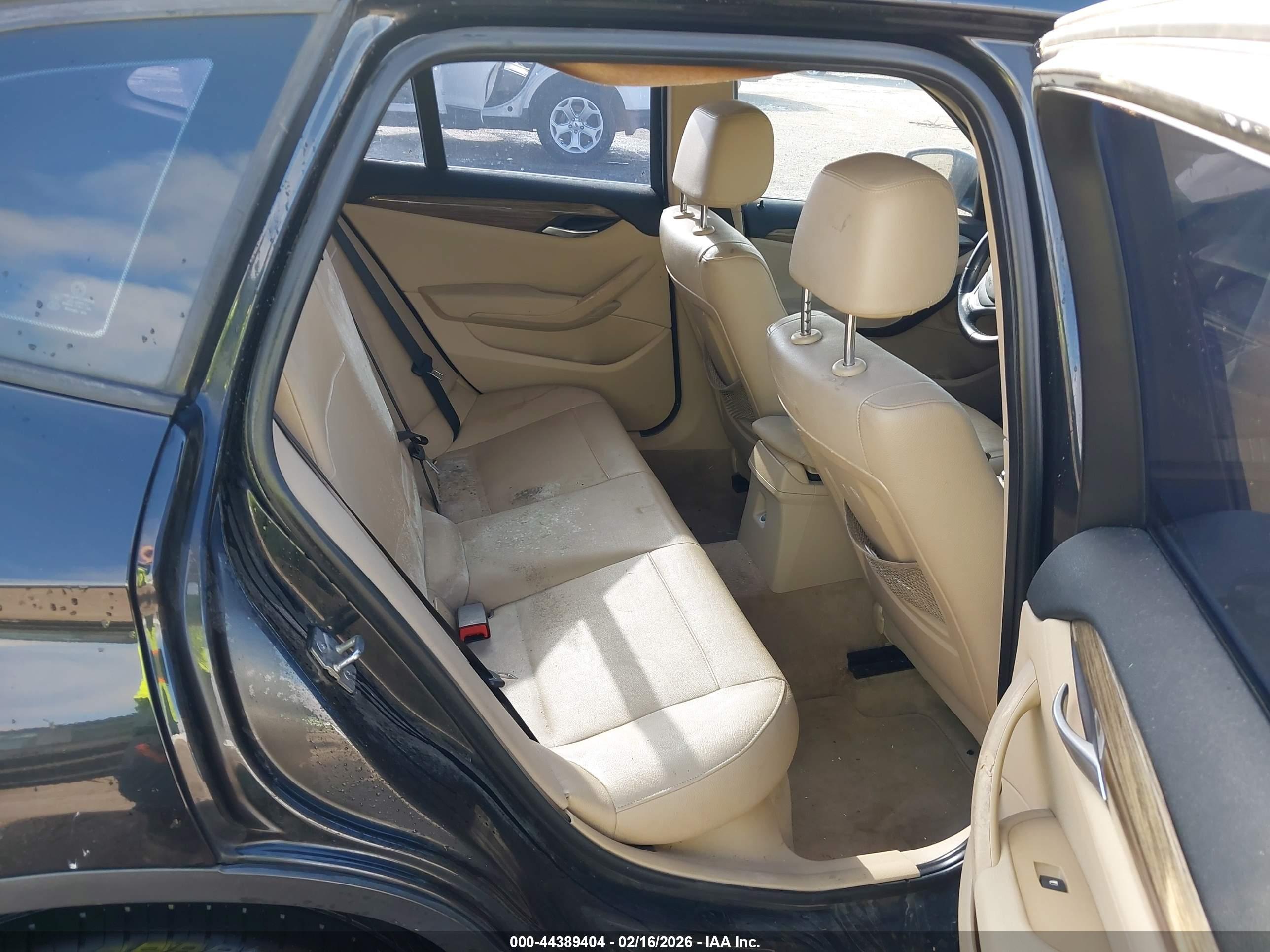 BMW X1 image 8