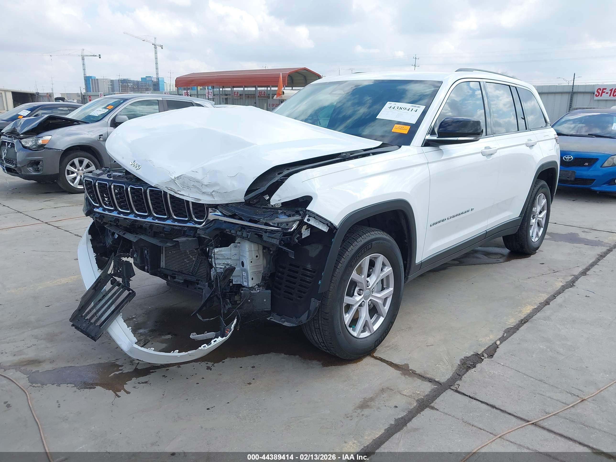 JEEP GRAND image 2