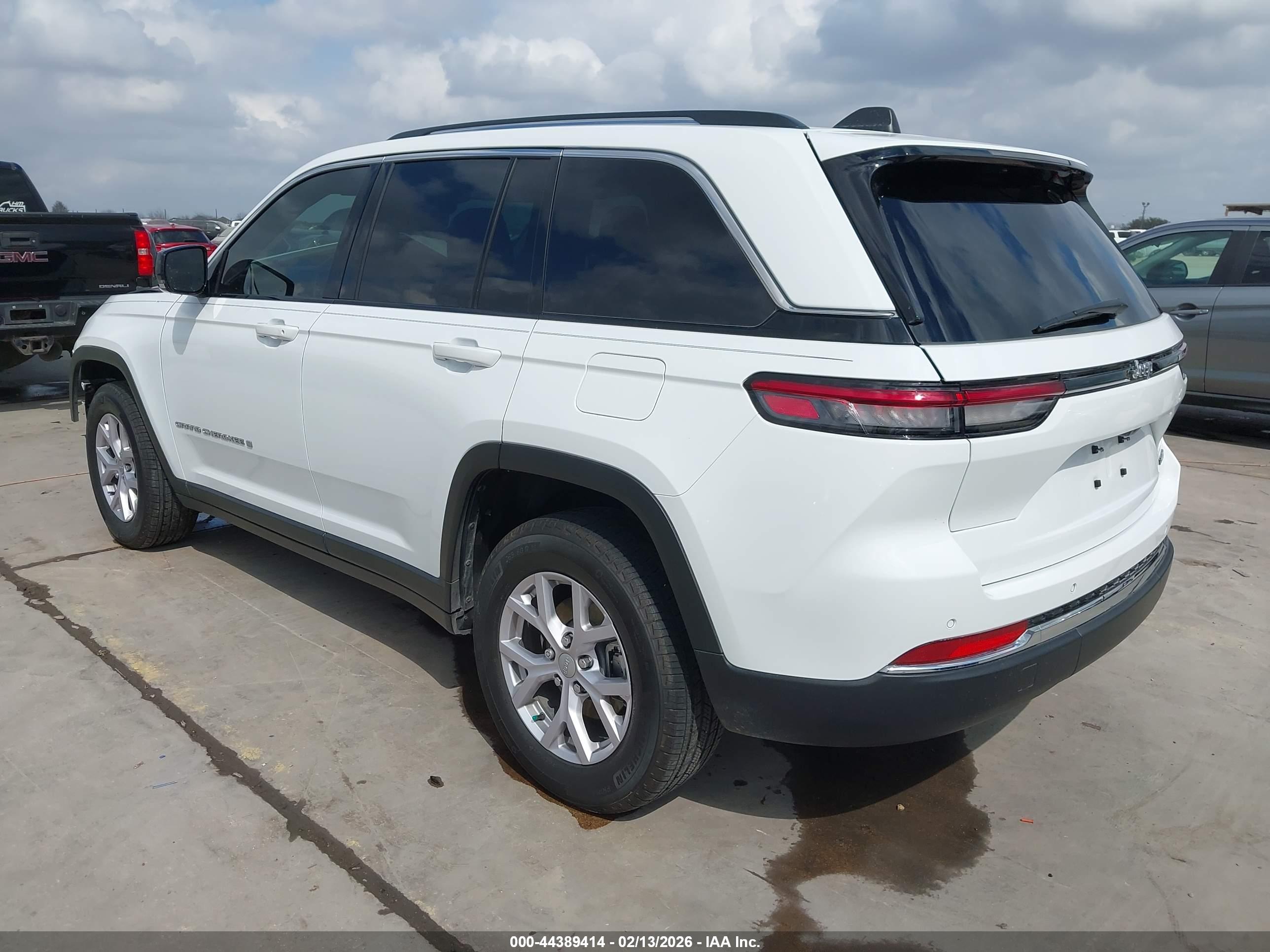 JEEP GRAND image 3