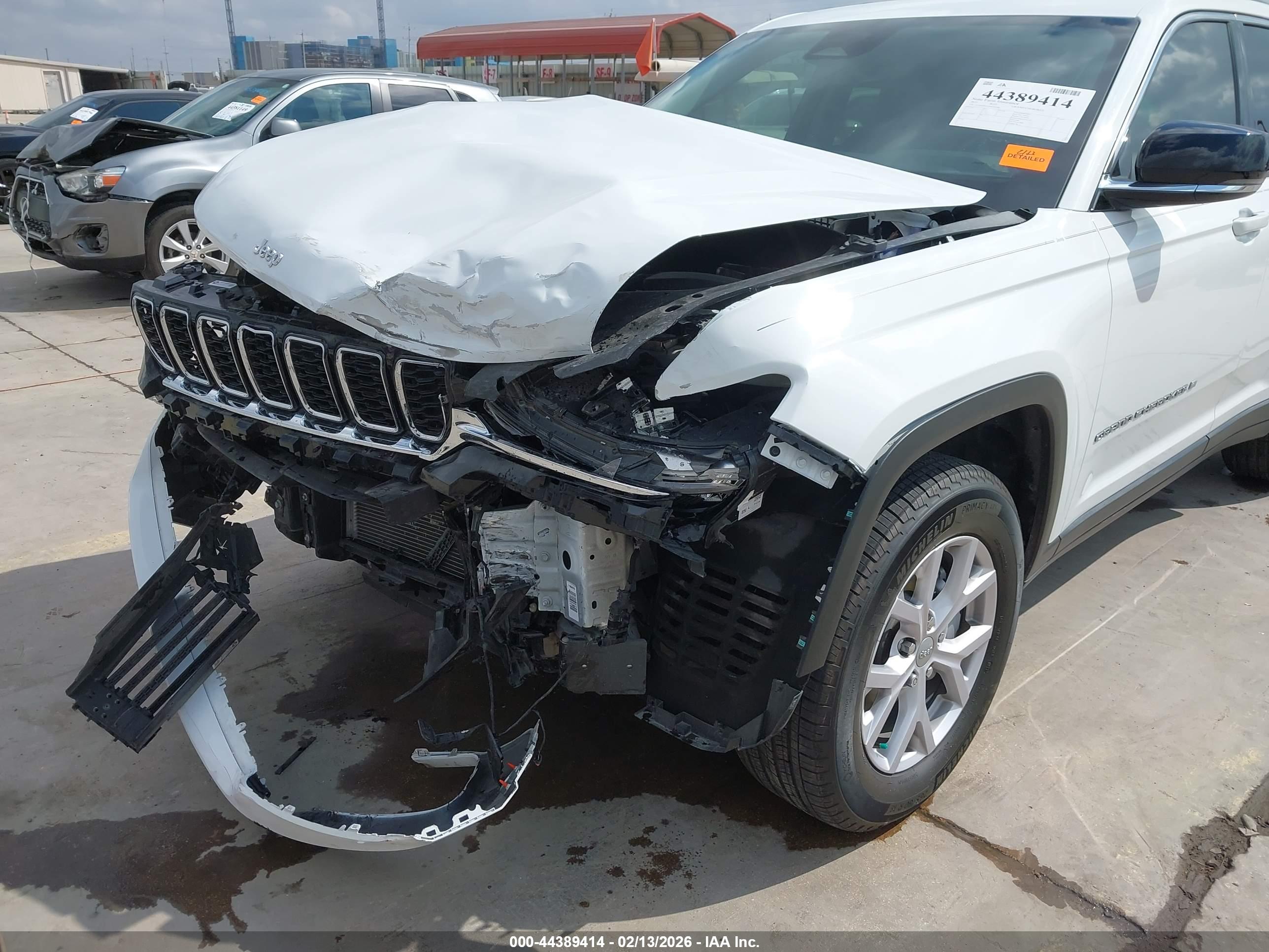 JEEP GRAND image 6