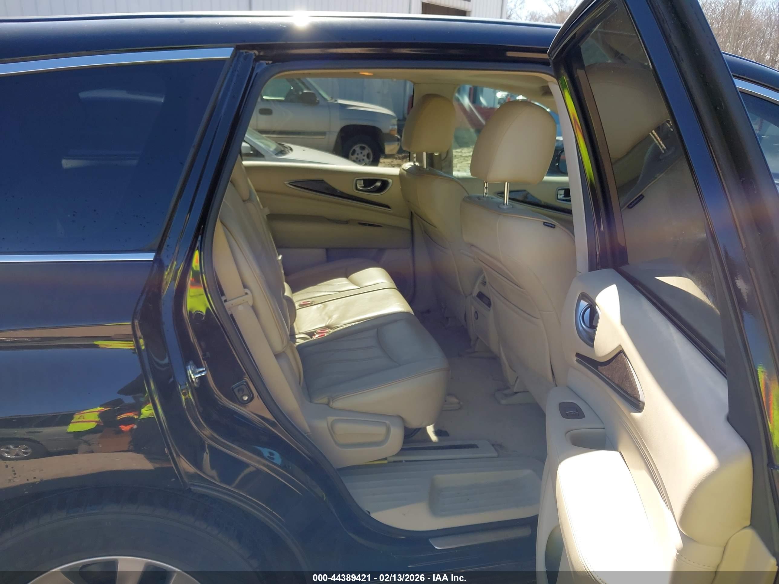 INFINITI QX60 image 8