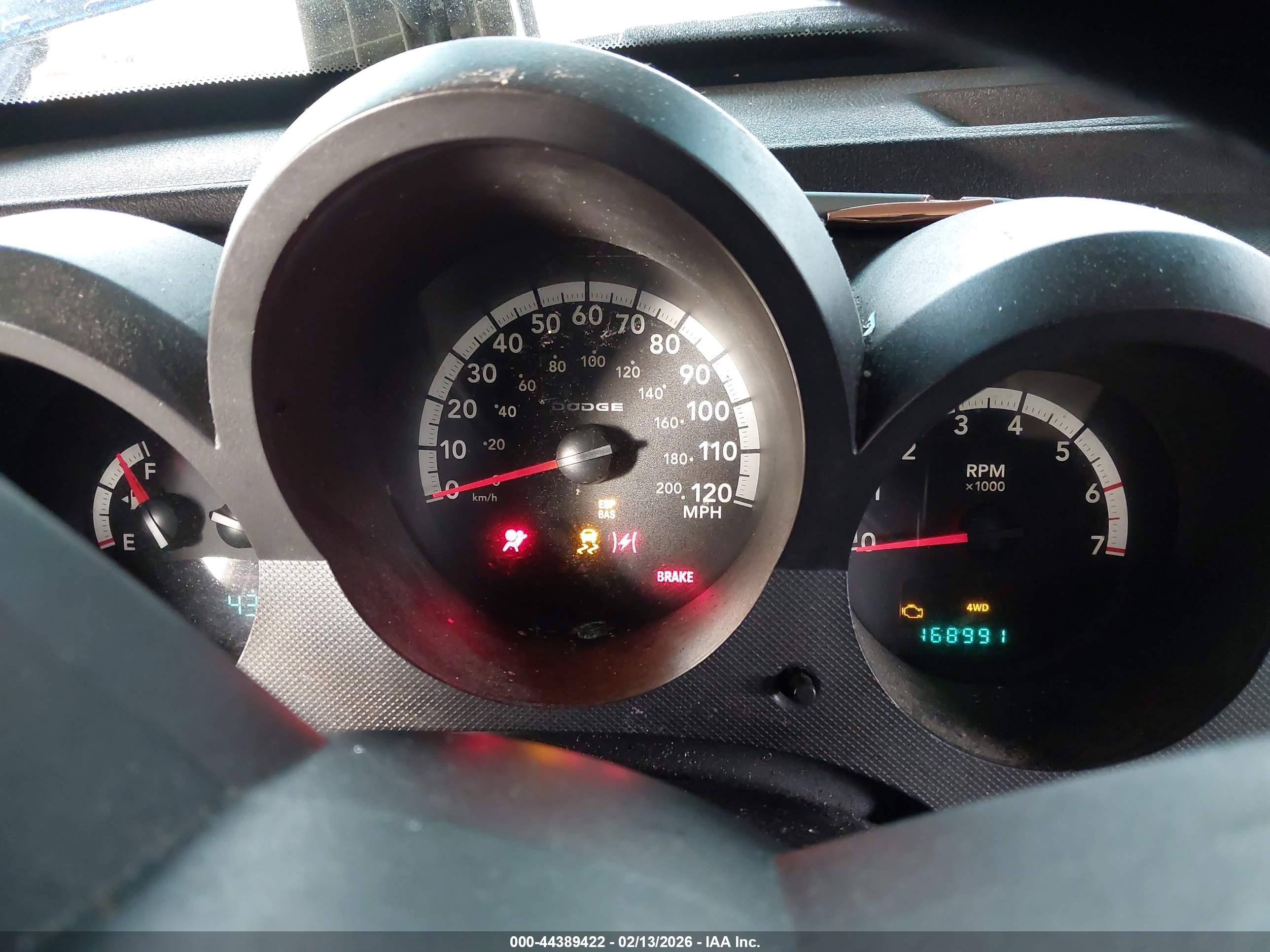 DODGE NITRO image 7