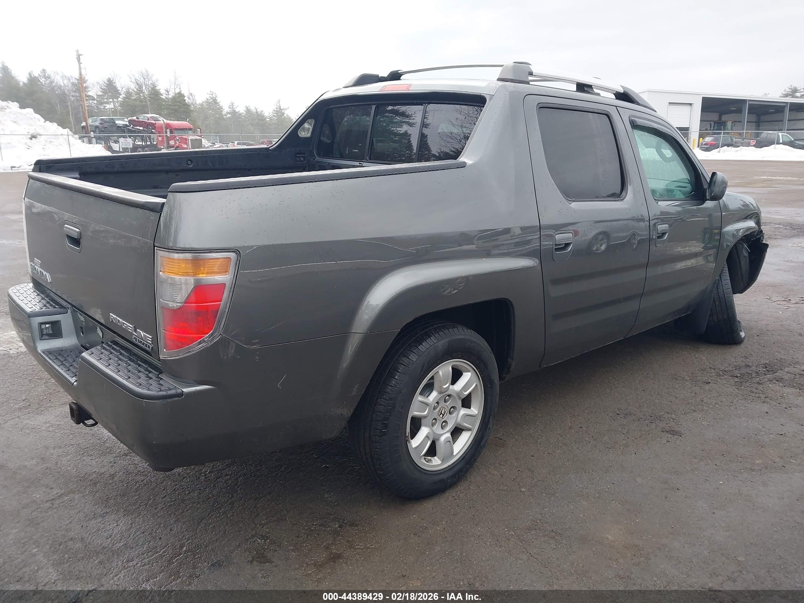 HONDA RIDGELINE image 4