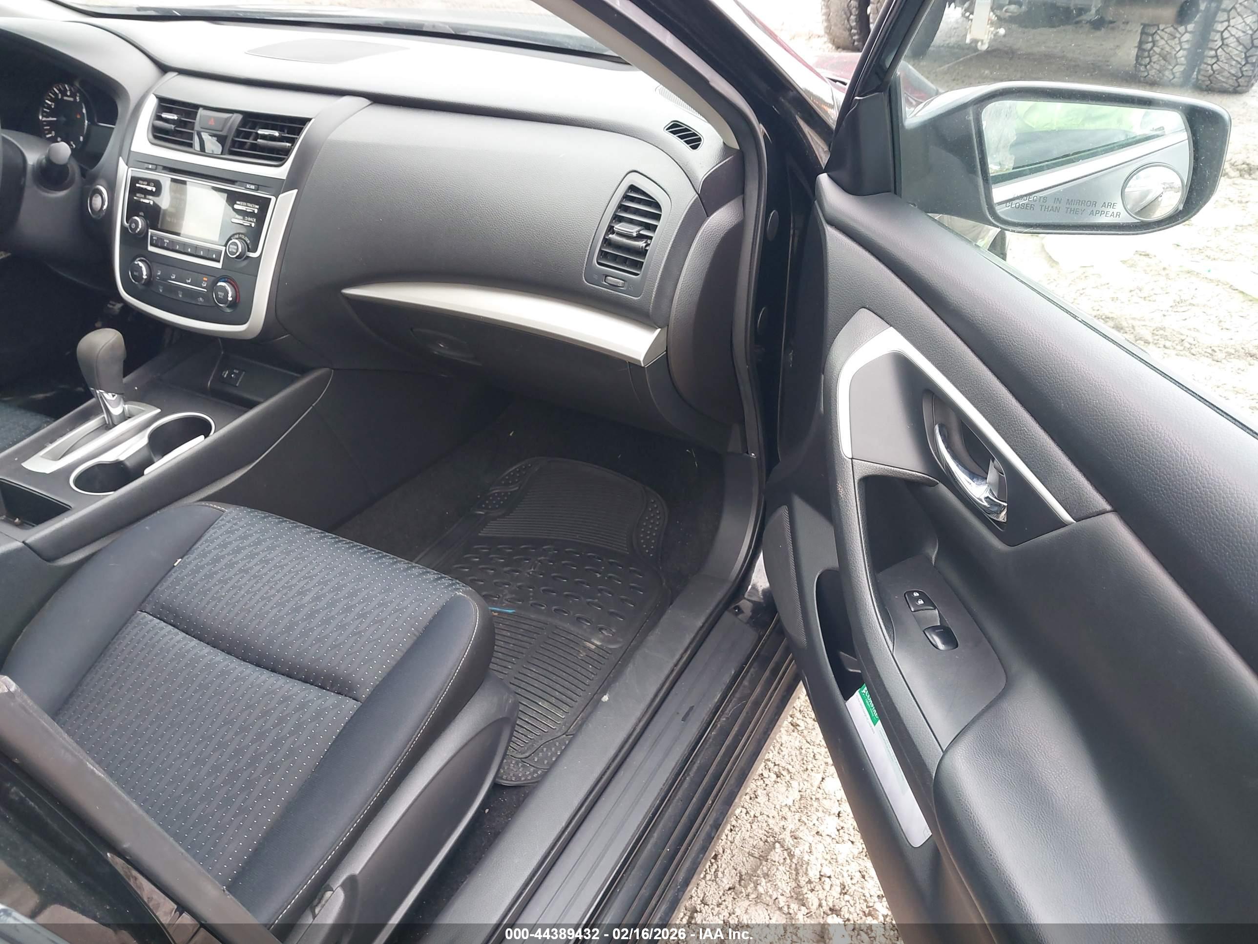 NISSAN ALTIMA image 5