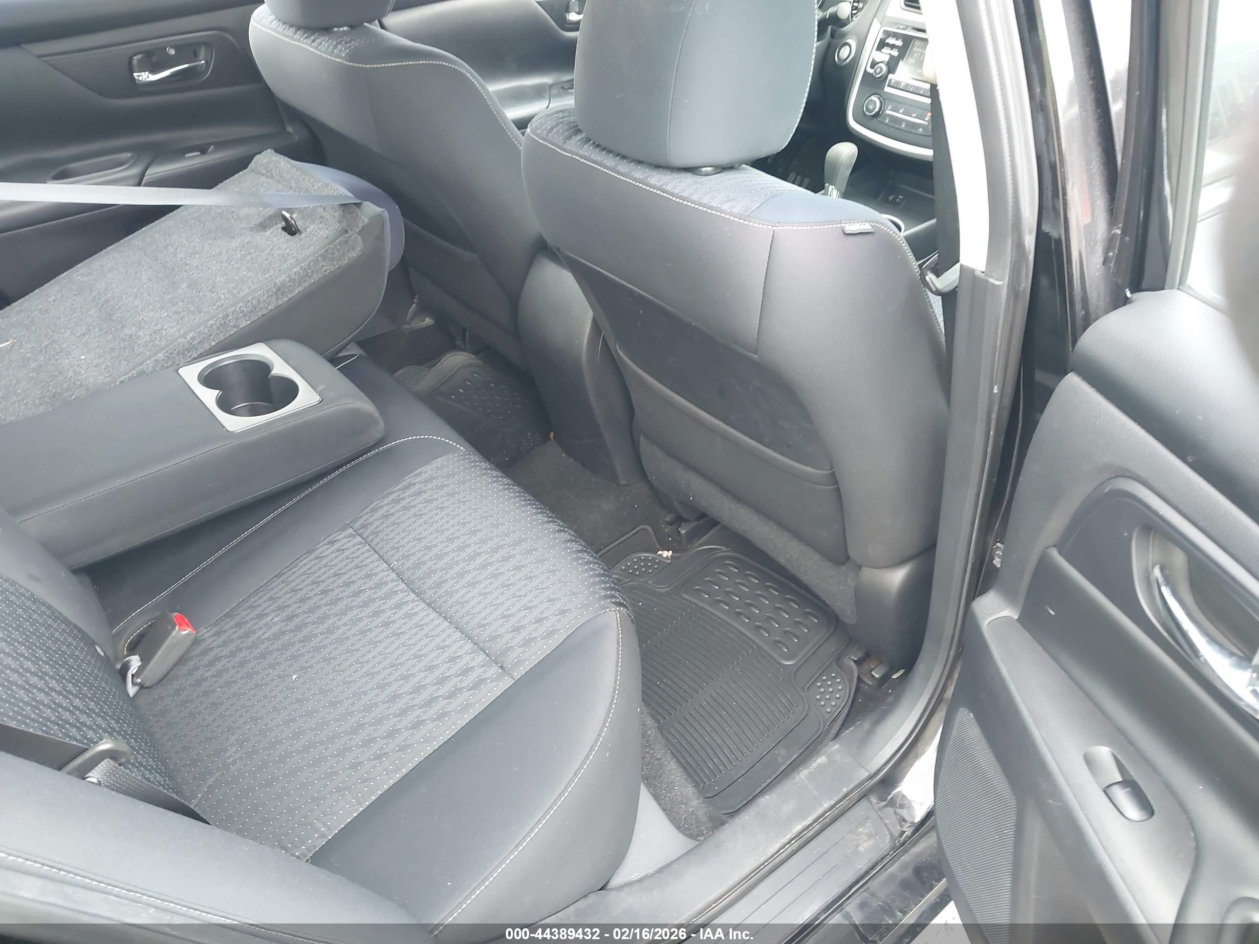 NISSAN ALTIMA image 8