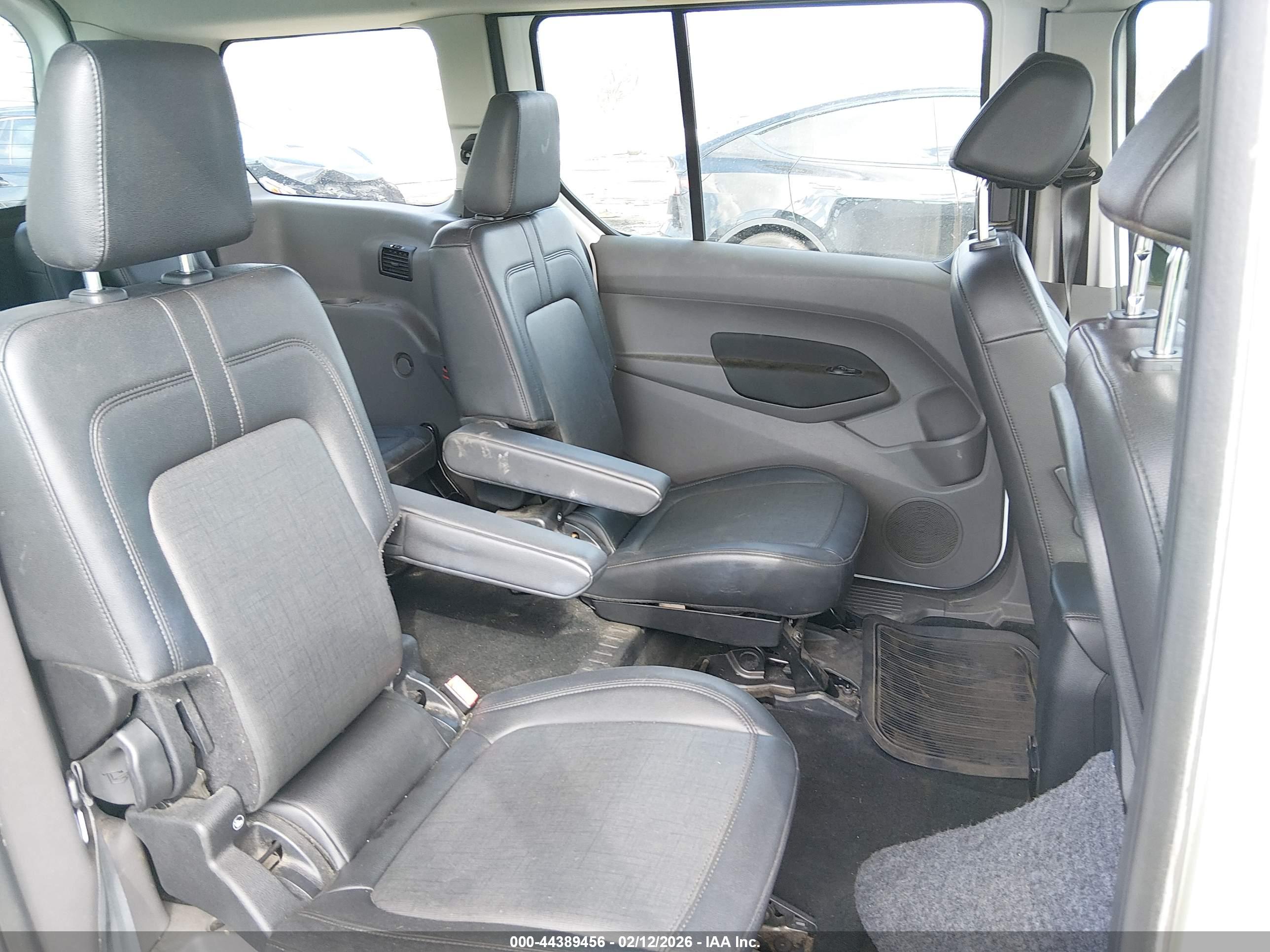 FORD TRANSIT image 8
