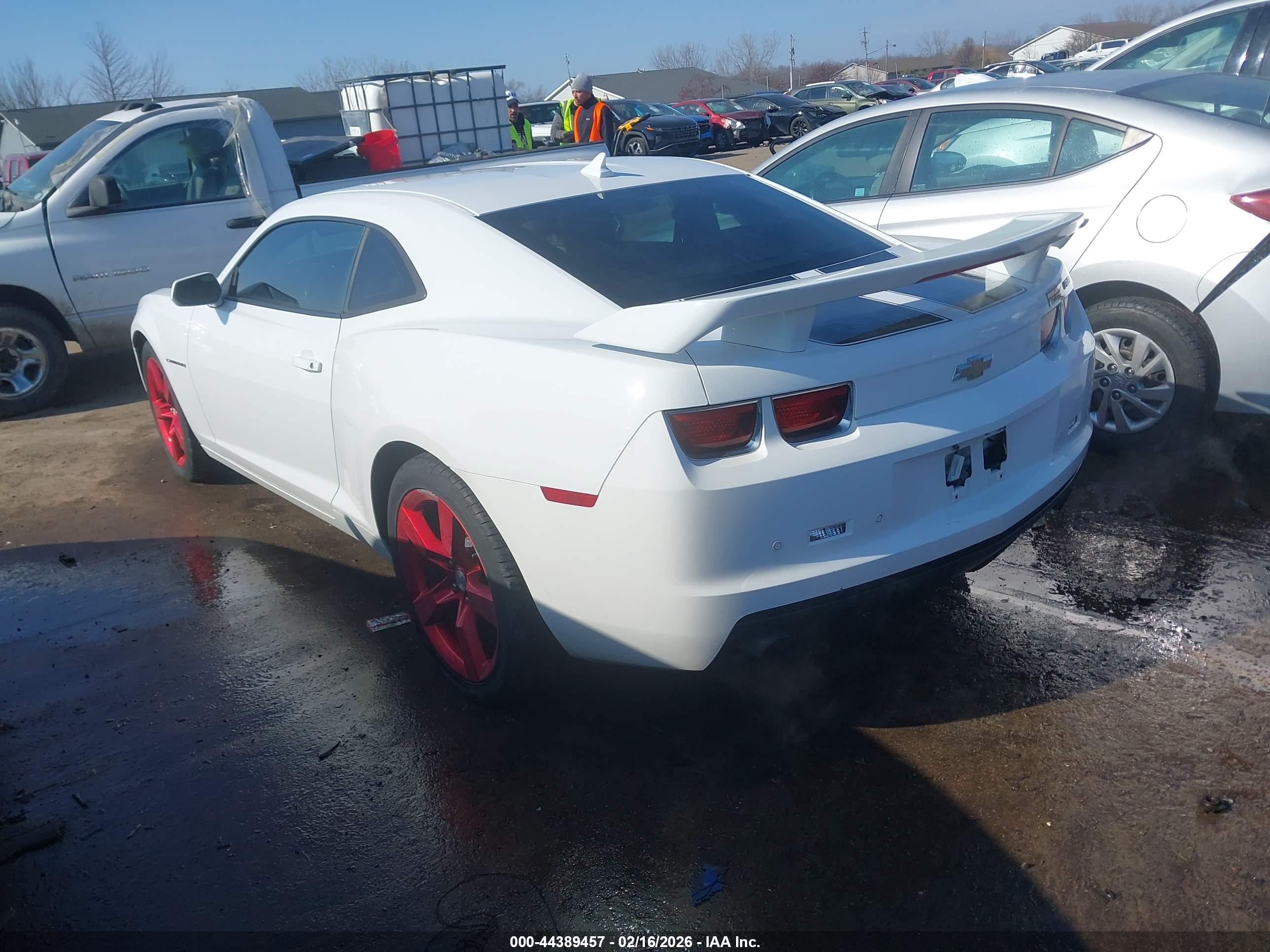 CHEVROLET CAMARO image 3