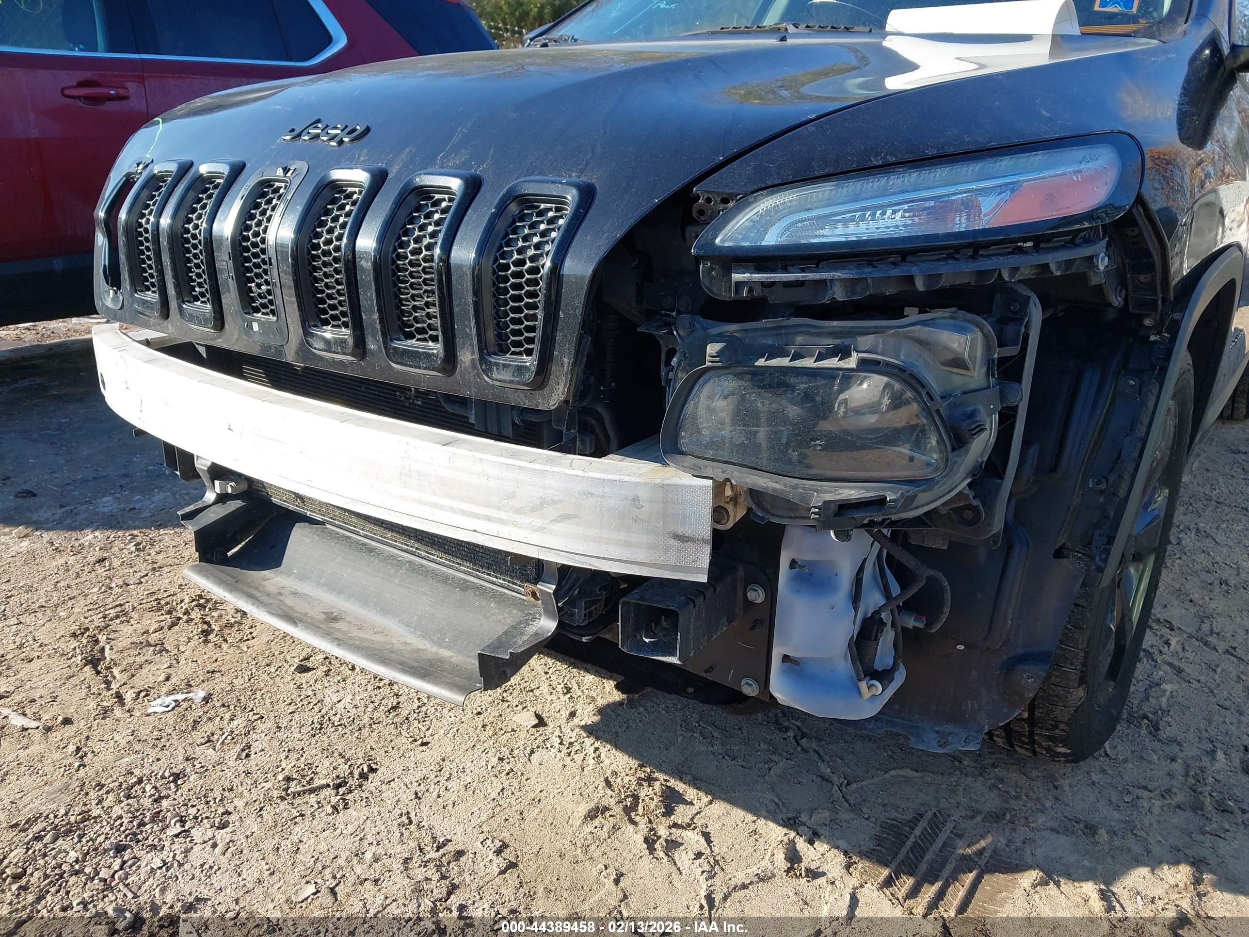 JEEP CHEROKEE image 6