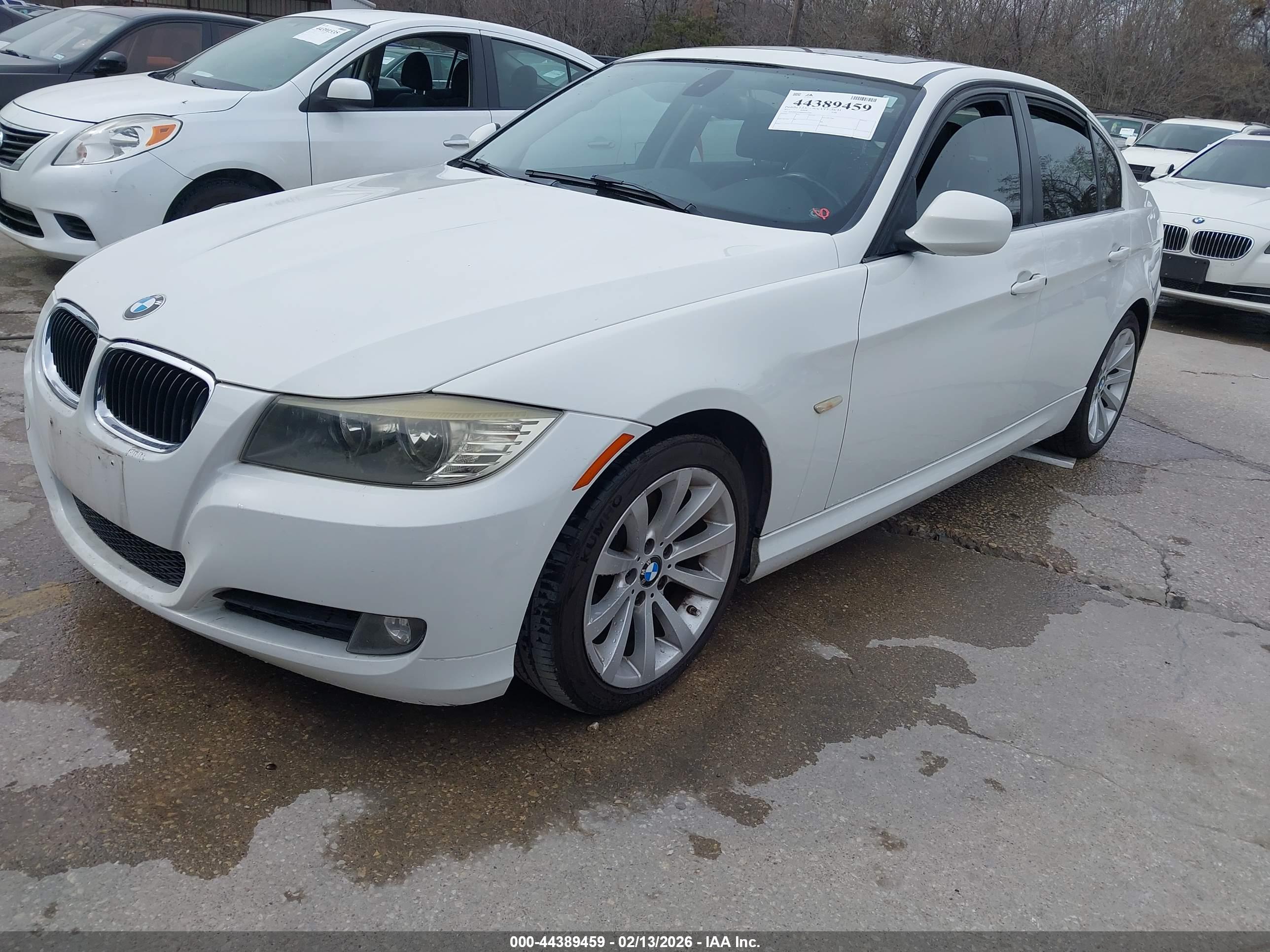 BMW 328I image 2